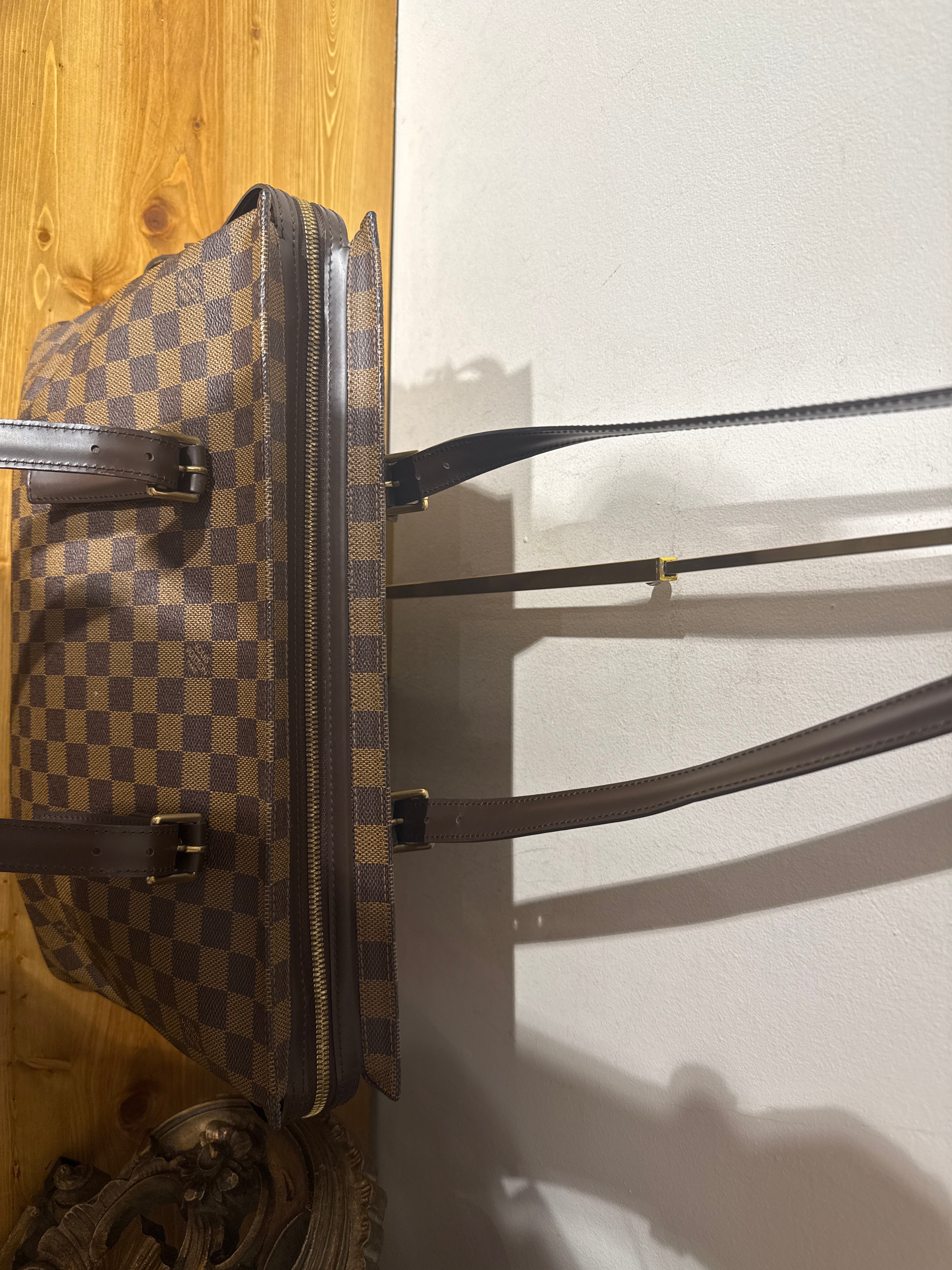 Louis Vuitton Chelsea