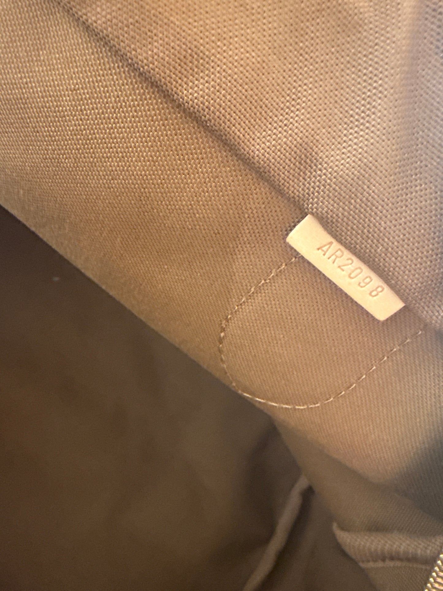 Louis Vuitton Montorgueil