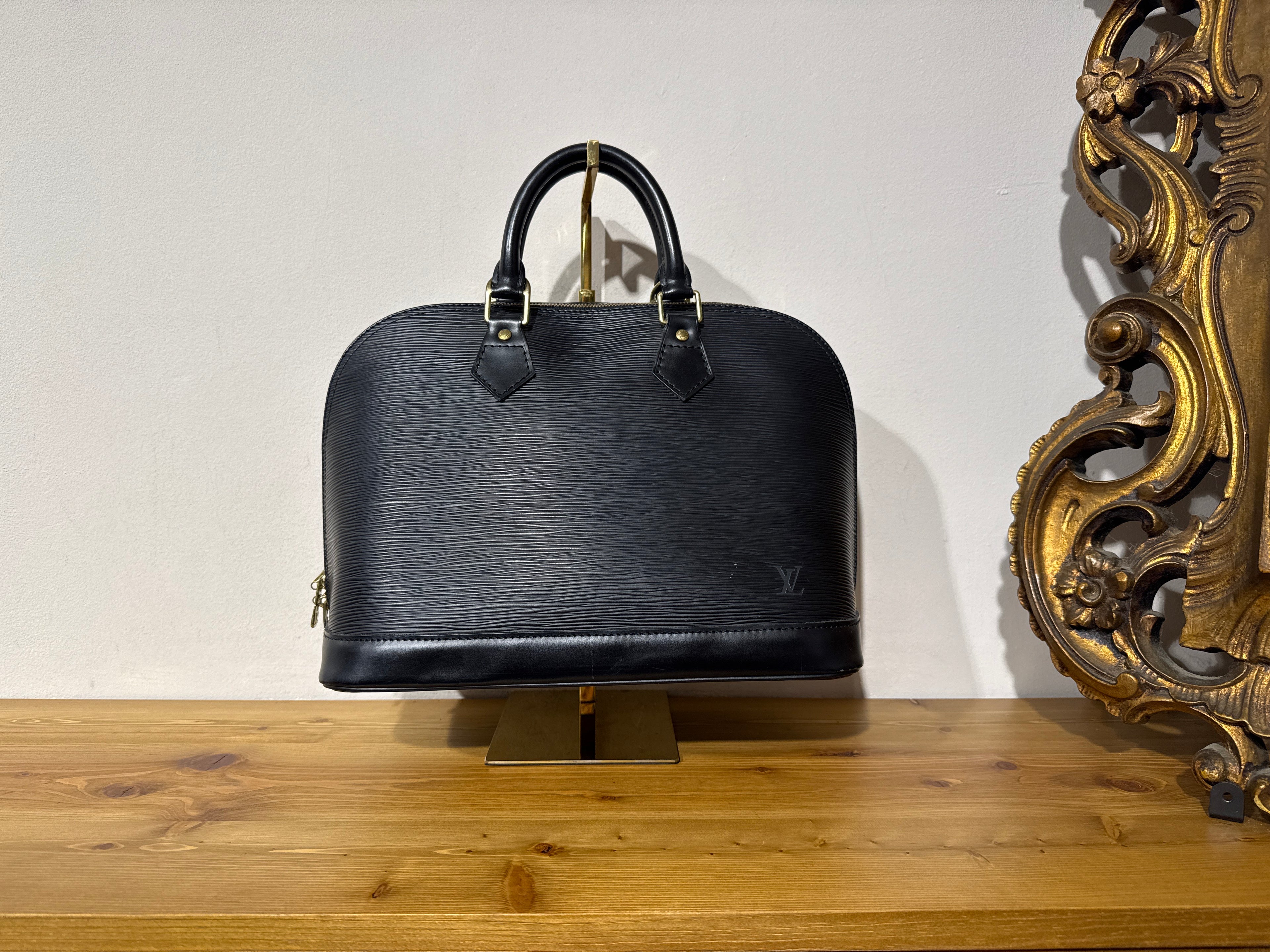 Louis Vuitton Alma Epi Black