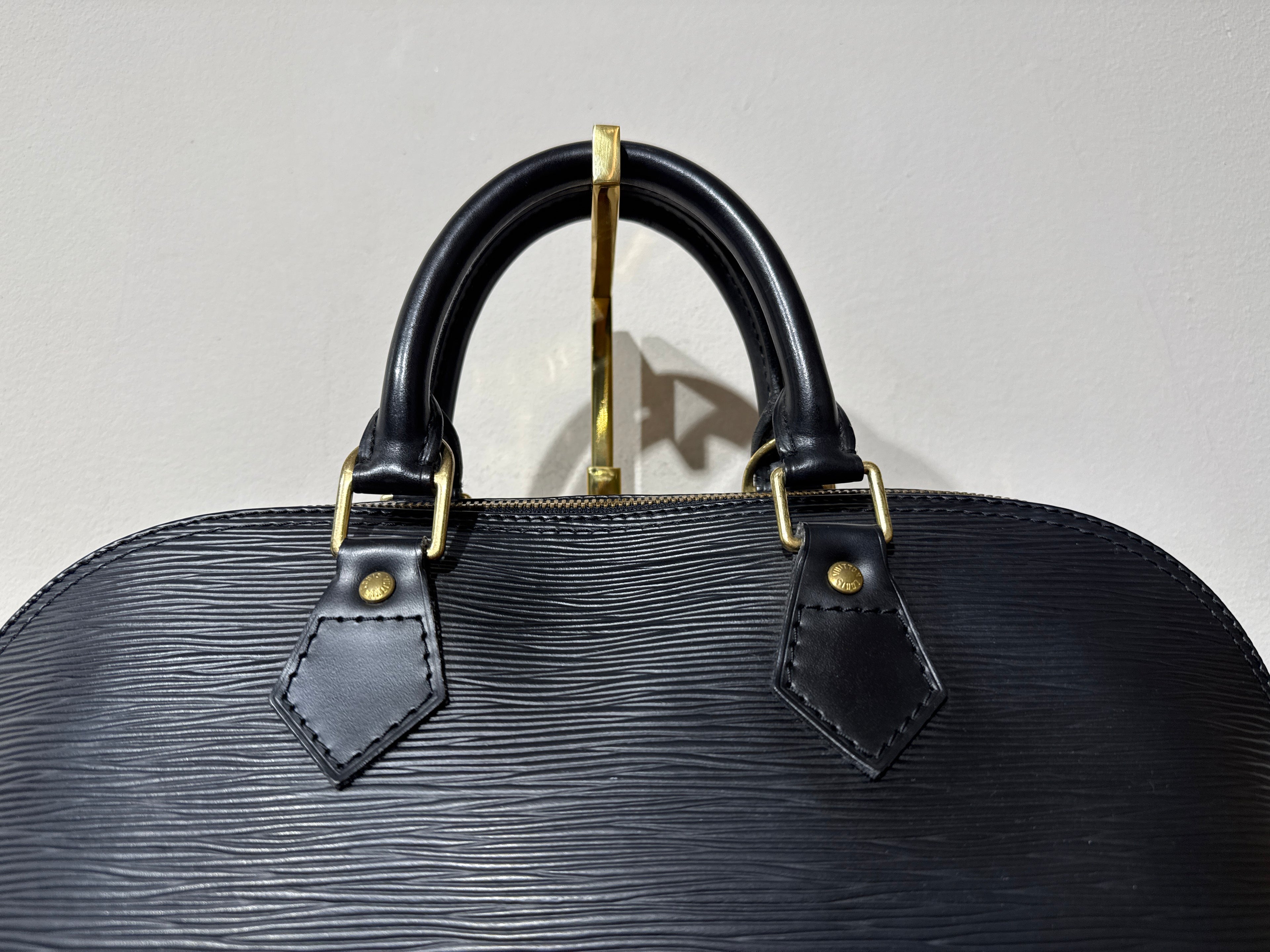Louis Vuitton Alma Epi Black
