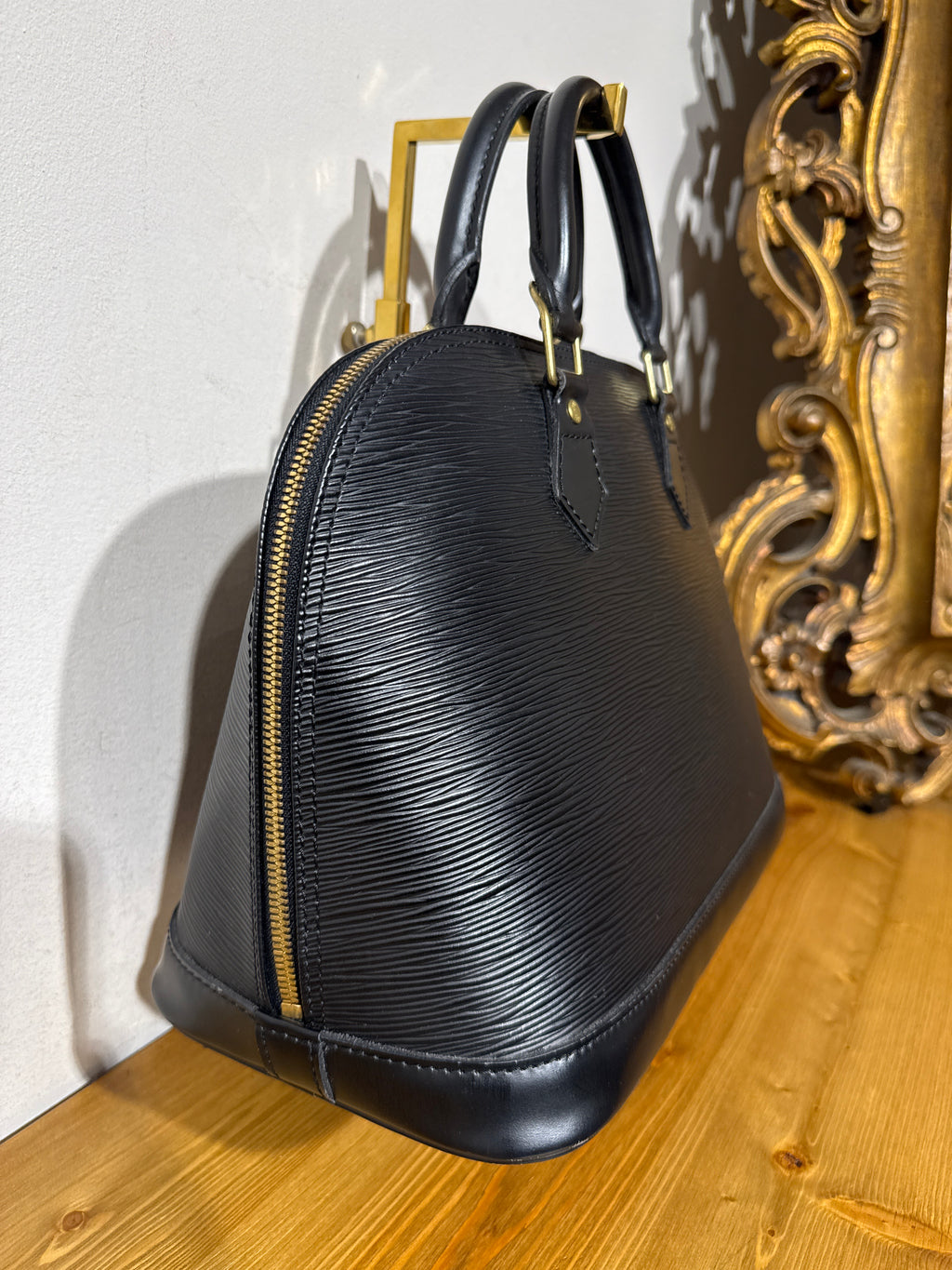 Louis Vuitton Alma Epi Black