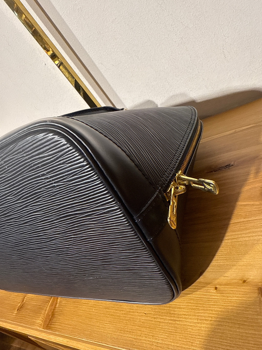 Louis Vuitton Alma Epi Black