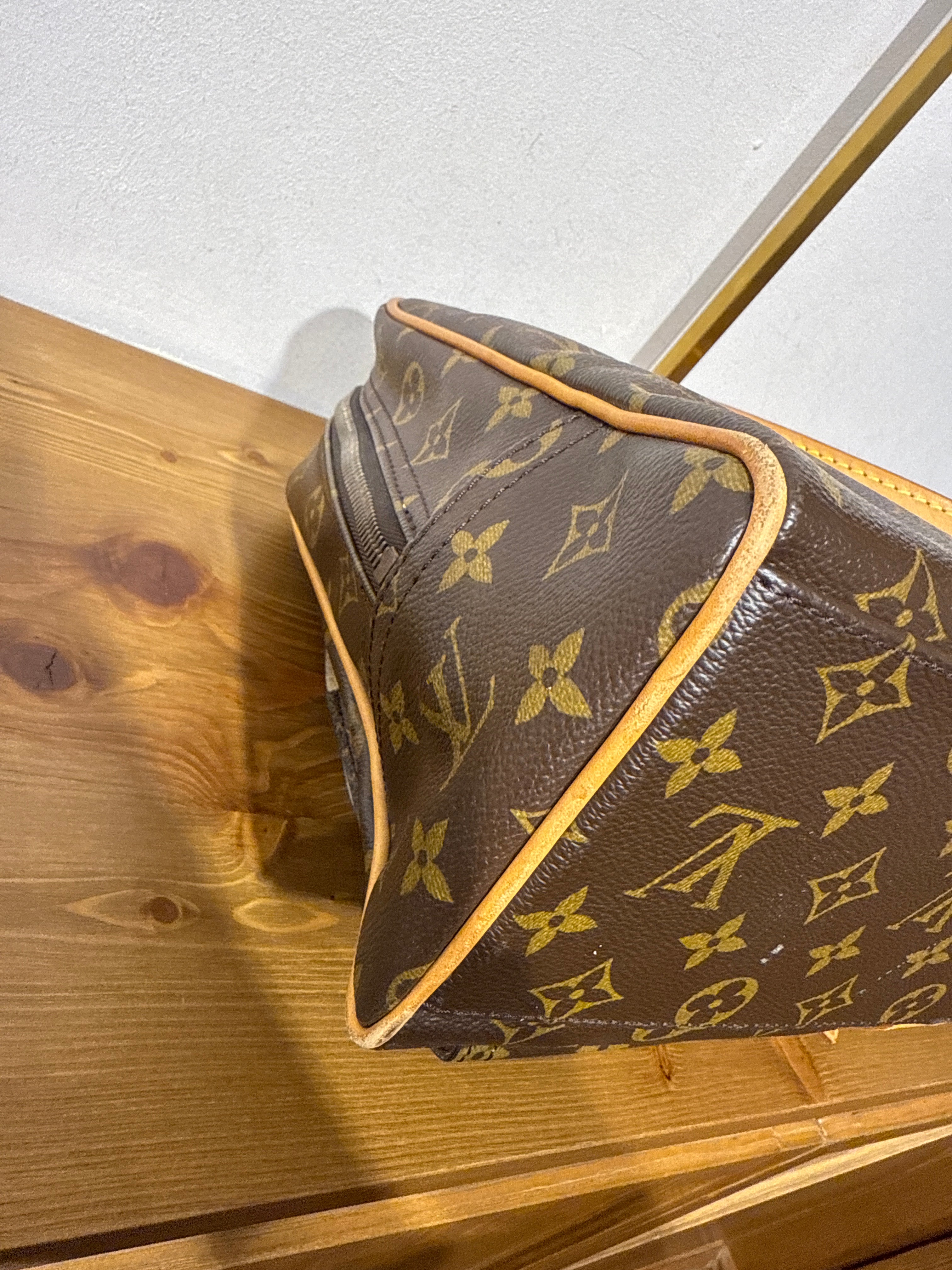 Louis Vuitton Manhattan GM