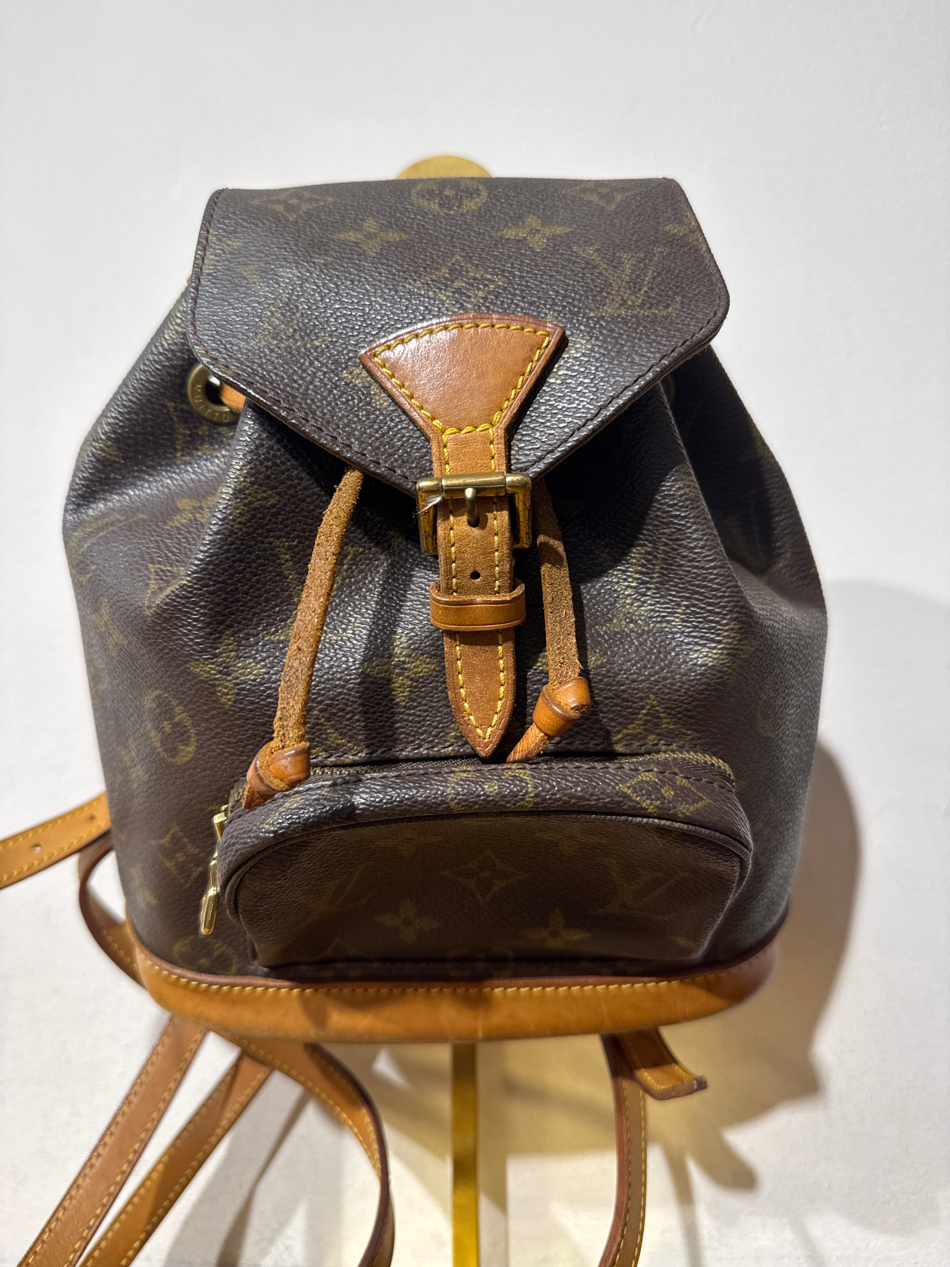 Louis Vuitton Mini Montsouris