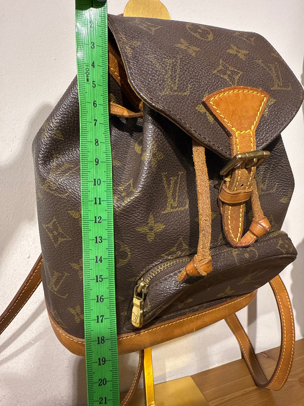 Louis Vuitton Mini Montsouris