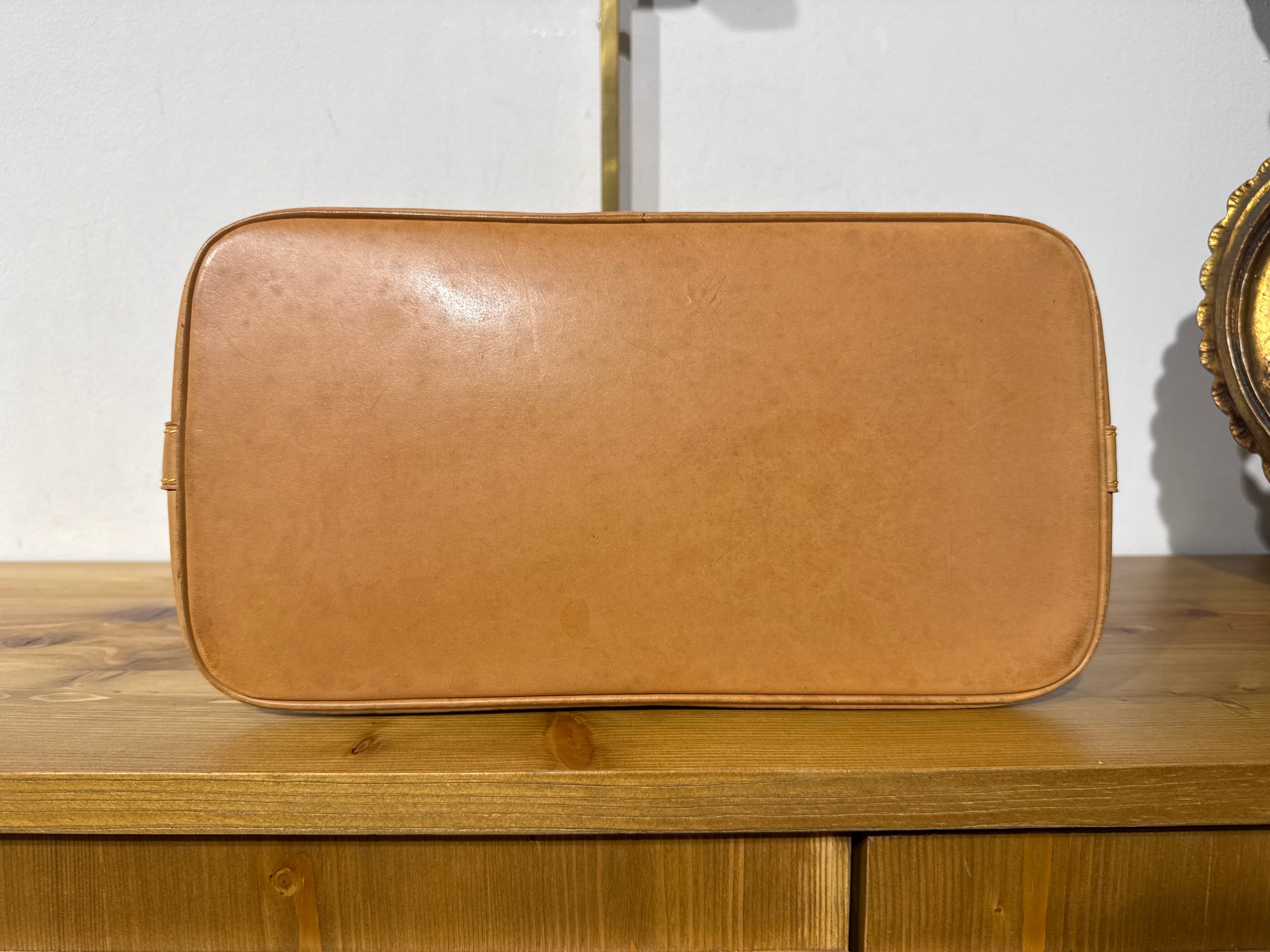 Louis Vuitton Alma Monogram