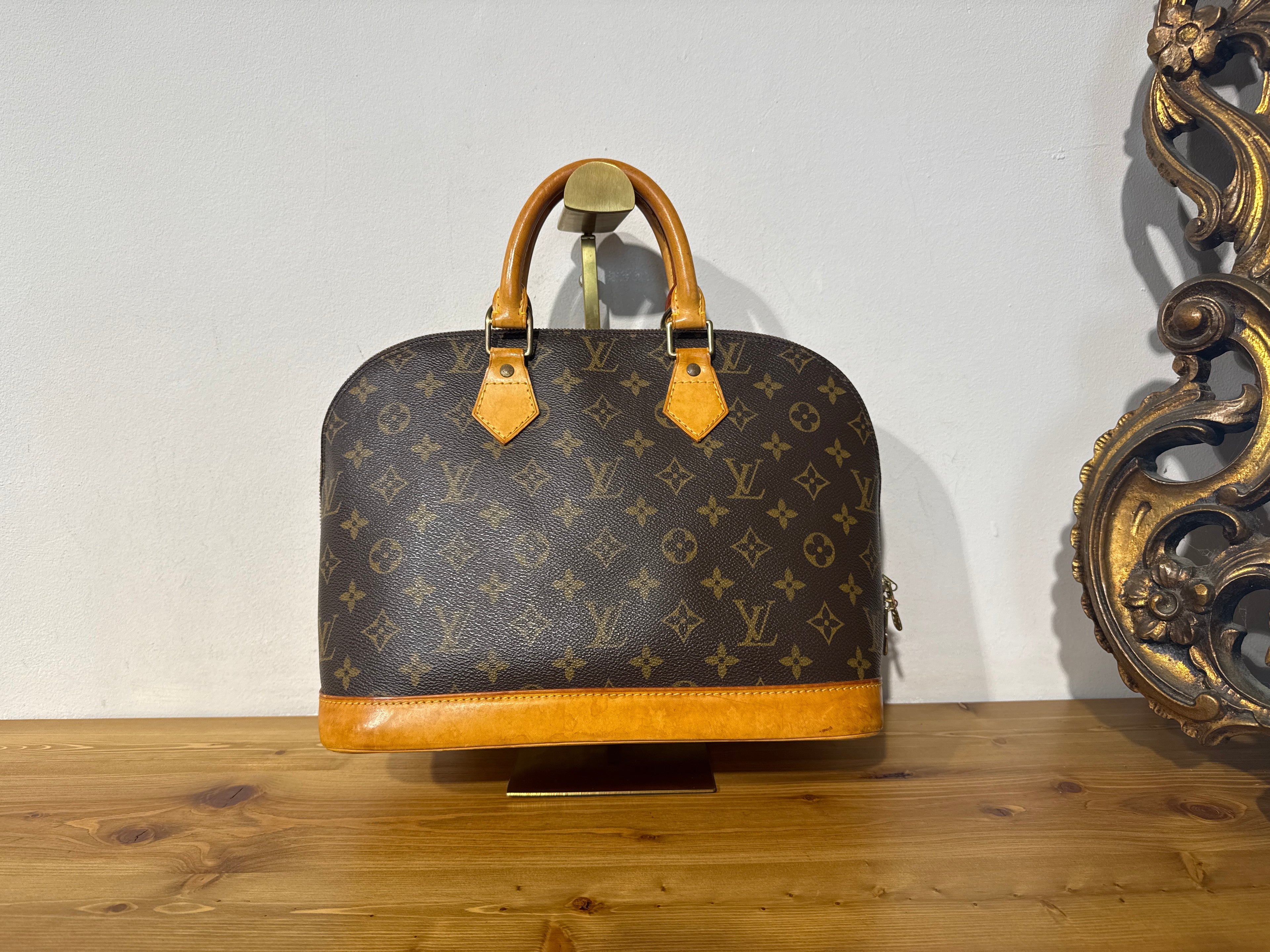 Louis Vuitton Alma Monogram