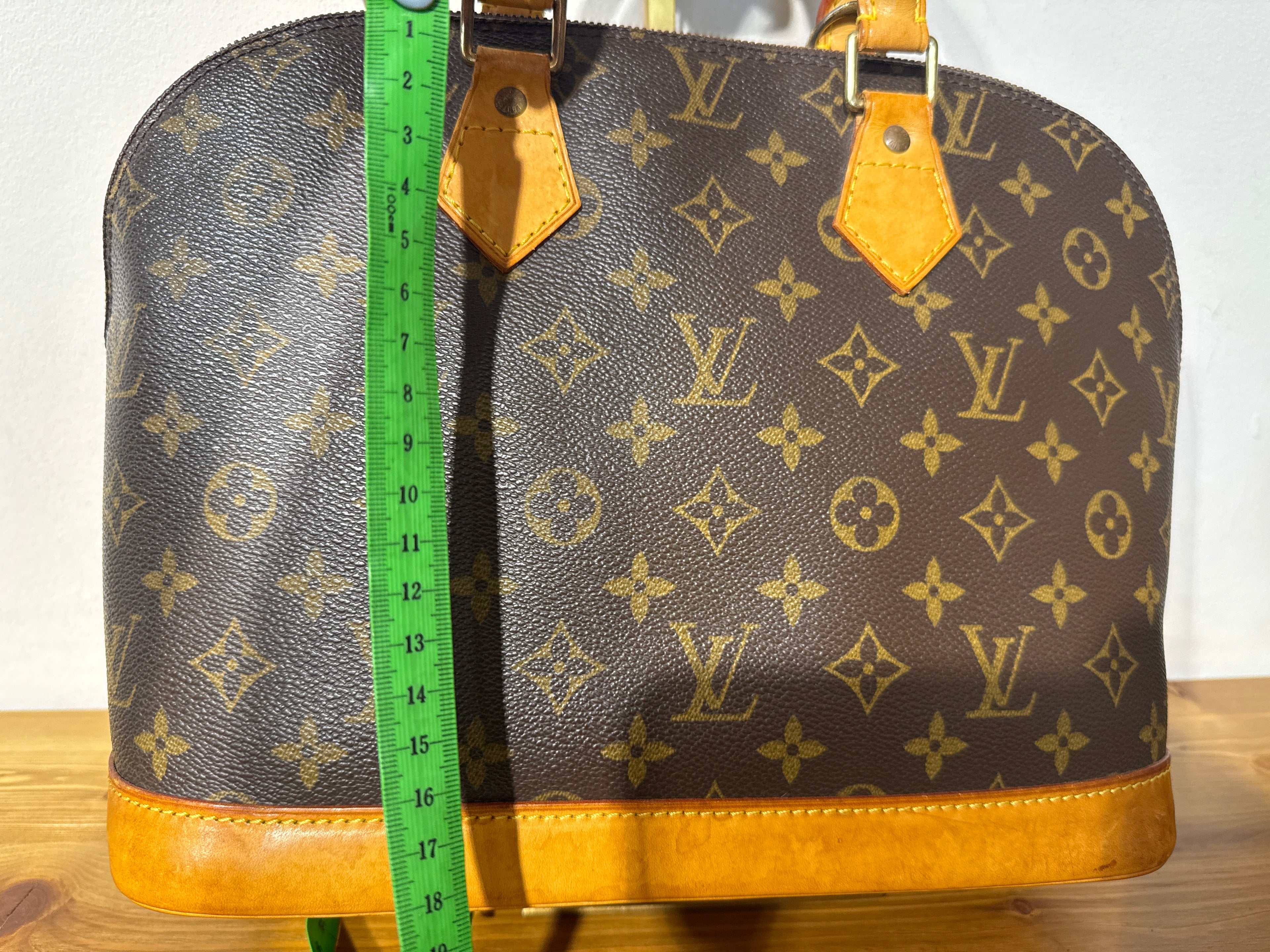 Louis Vuitton Alma Monogram