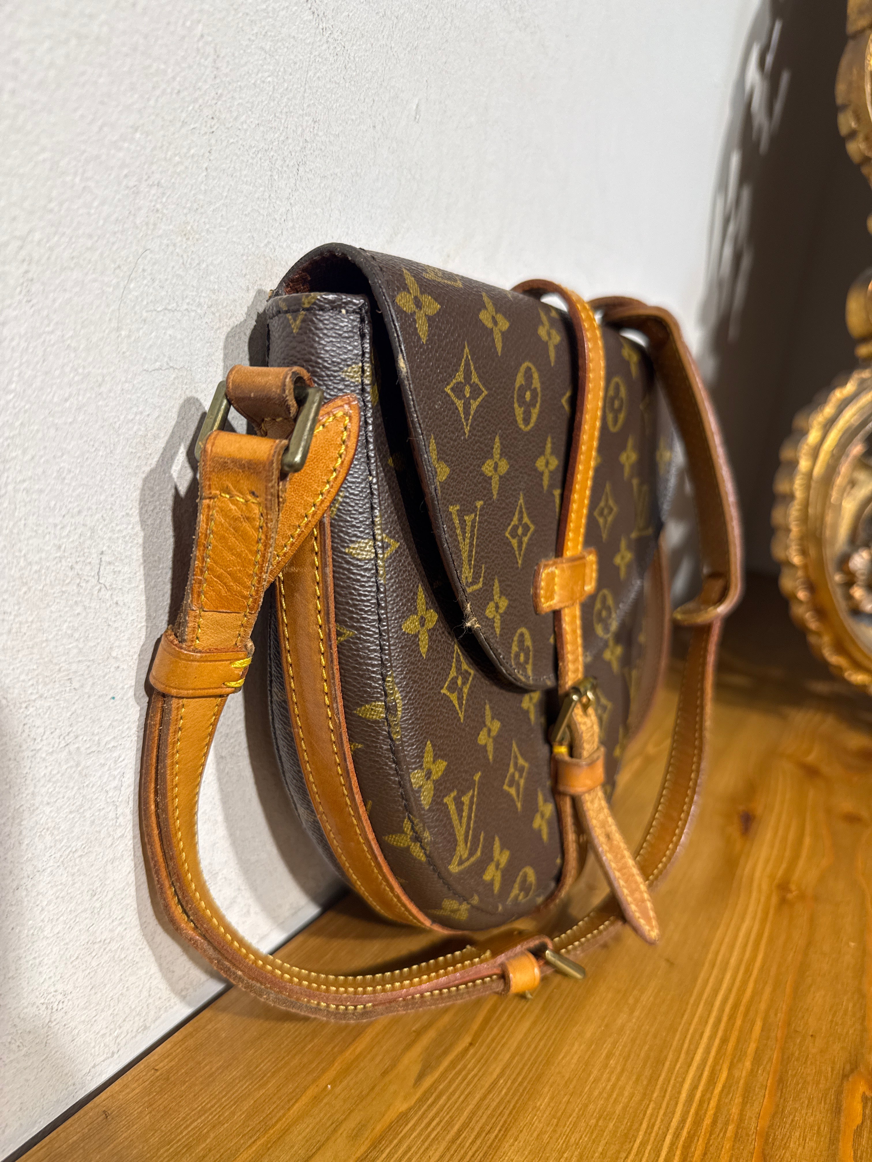 Louis Vuitton Chantilly