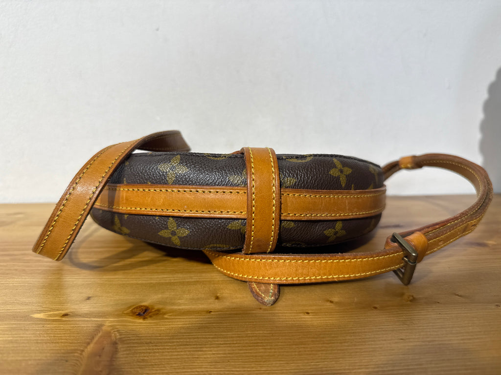 Louis Vuitton Chantilly