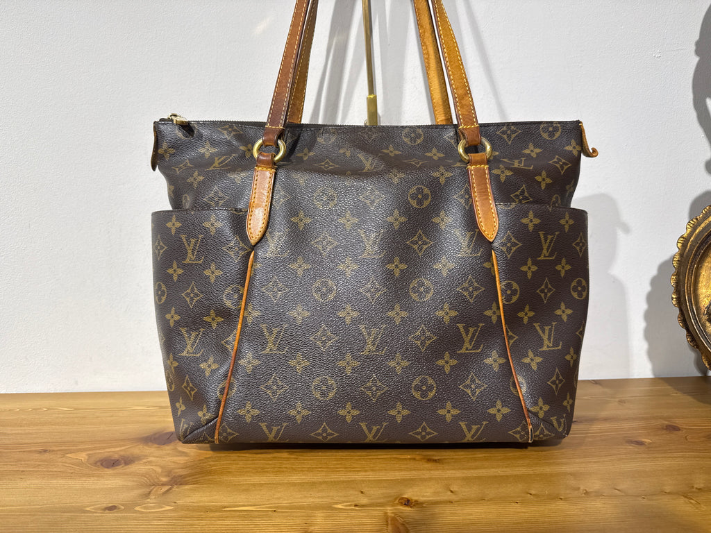Louis Vuitton Totally MM
