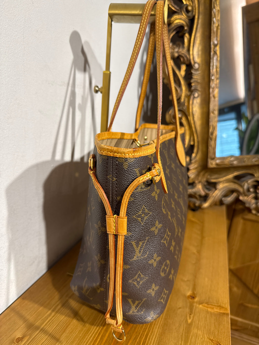 Louis Vuitton Neverfull PM
