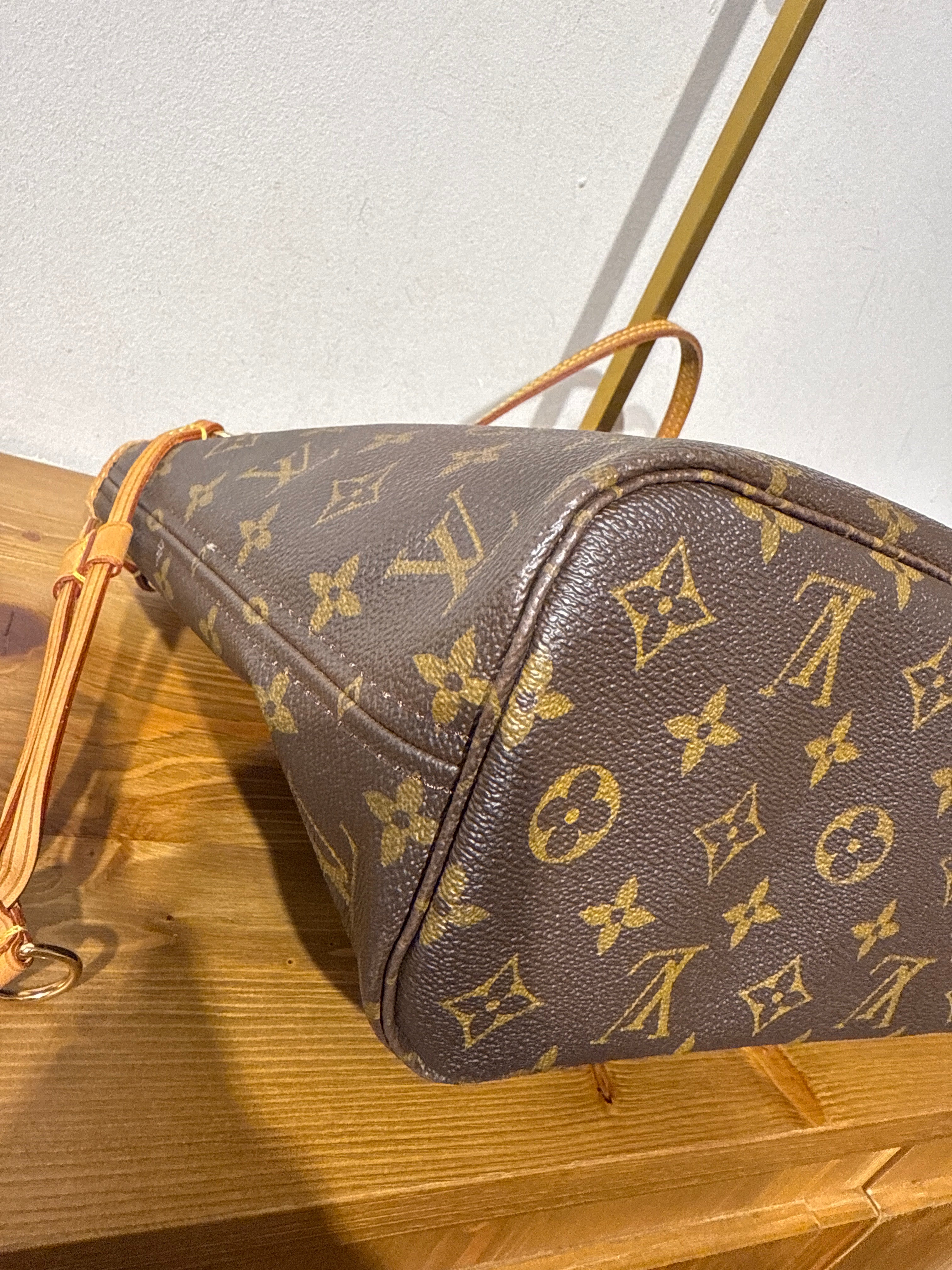 Louis Vuitton Neverfull PM