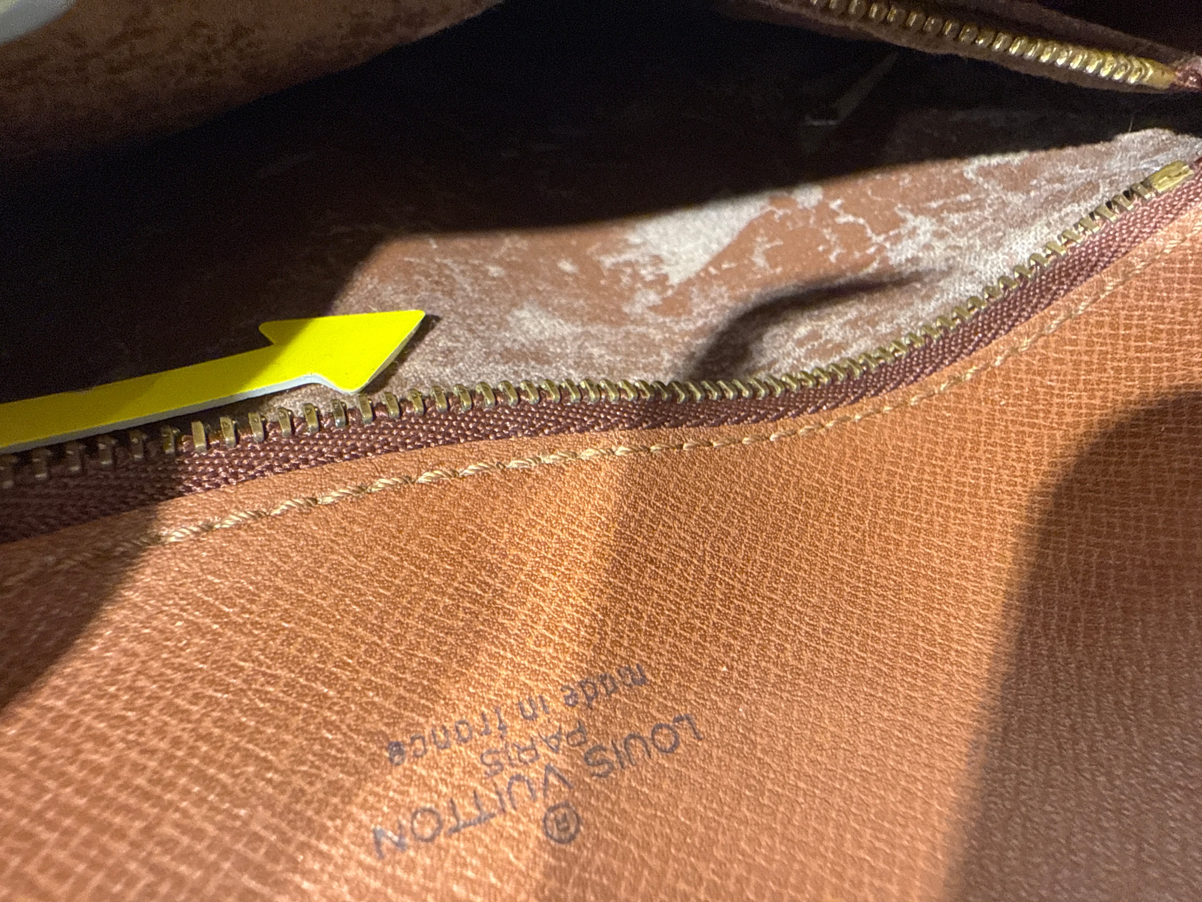 Louis Vuitton Chantilly