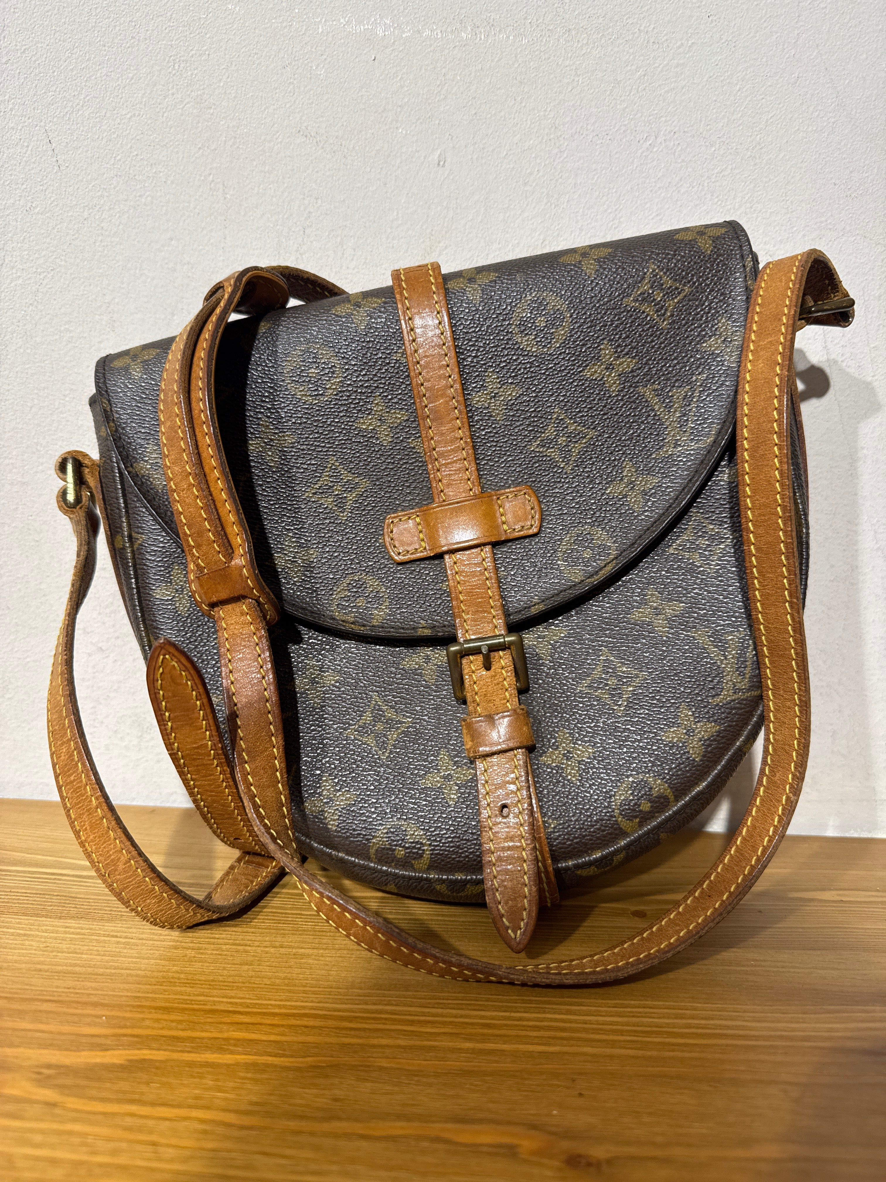 Louis Vuitton Chantilly