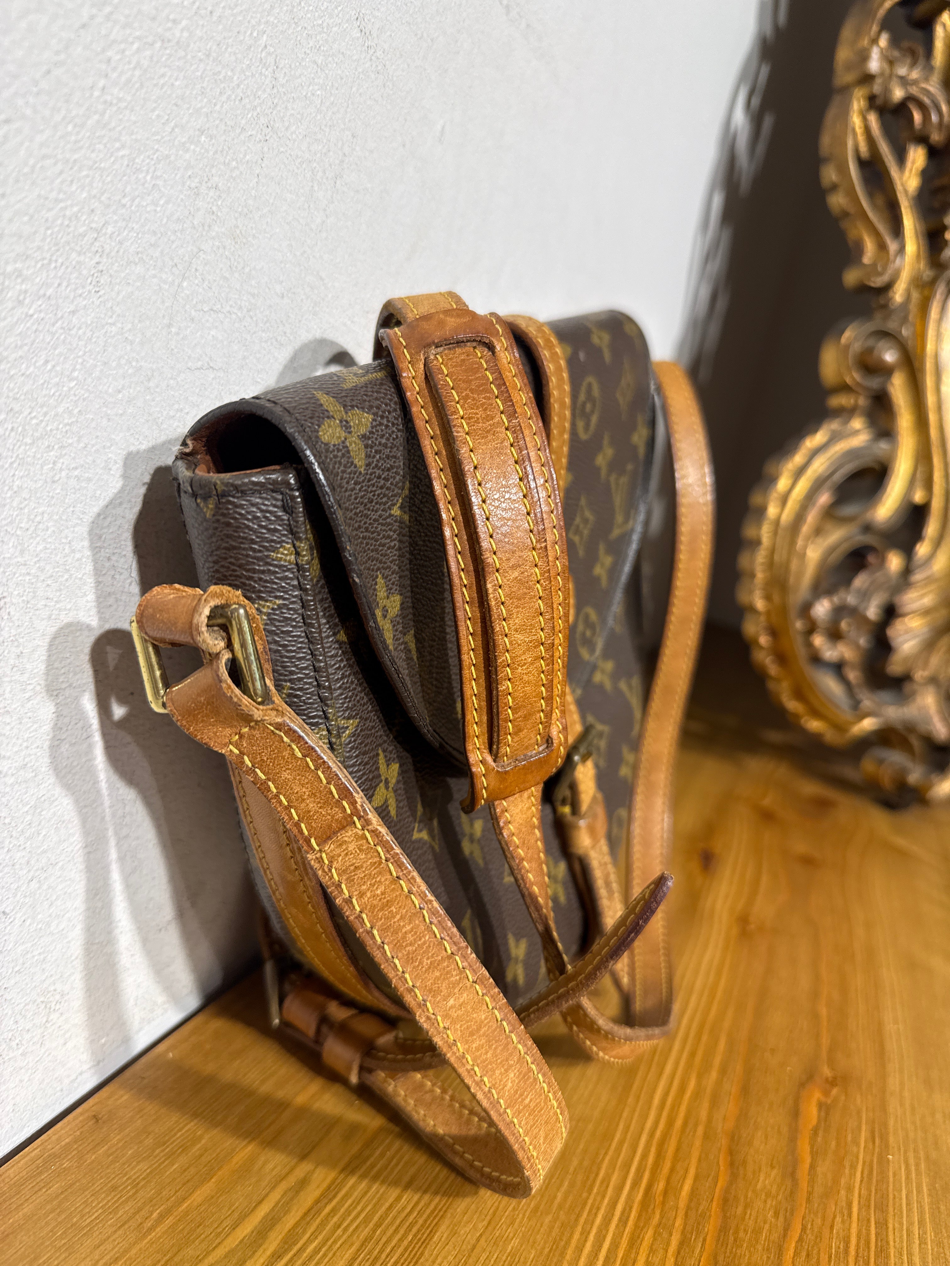 Louis Vuitton Chantilly