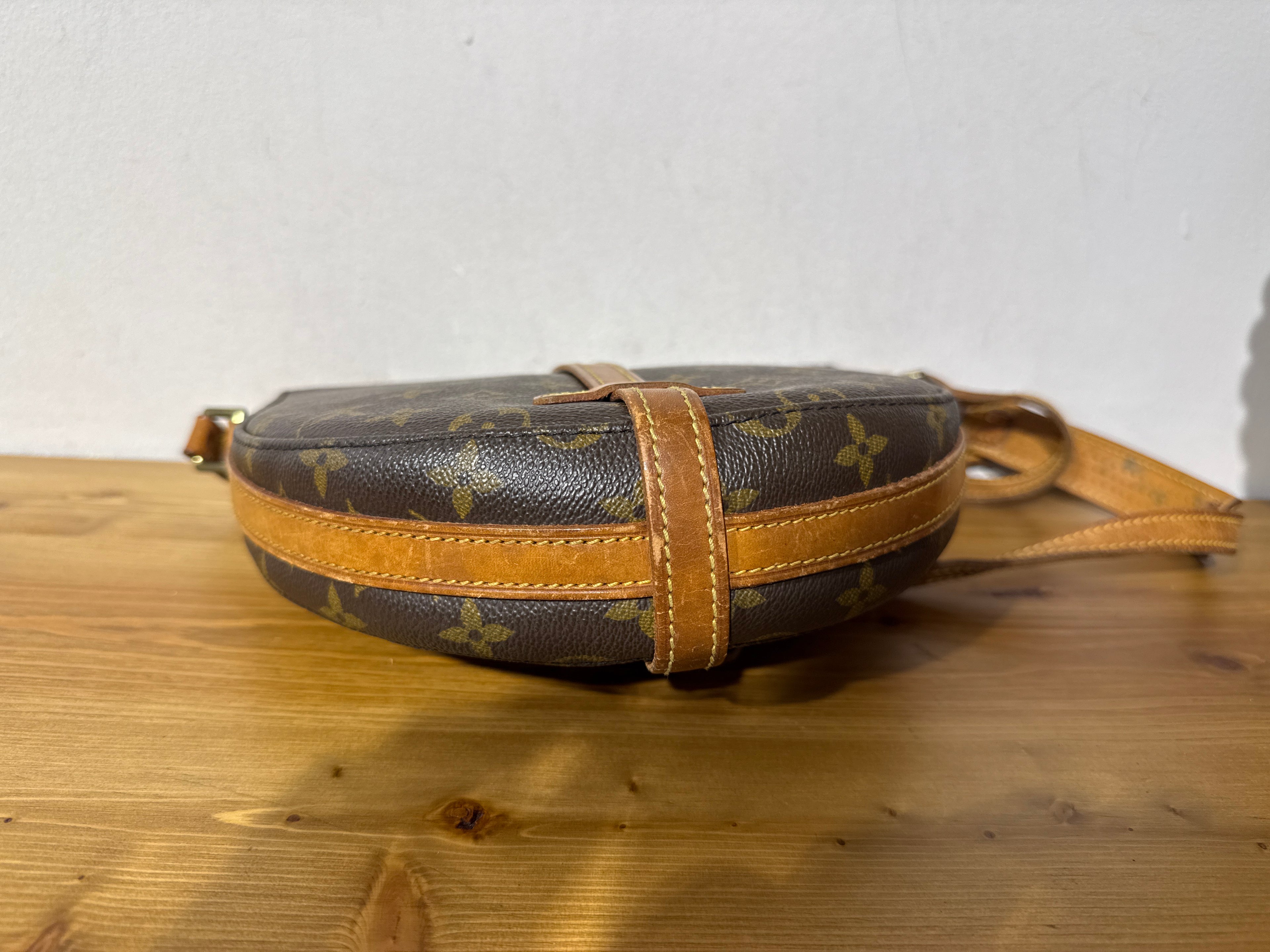 Louis Vuitton Chantilly