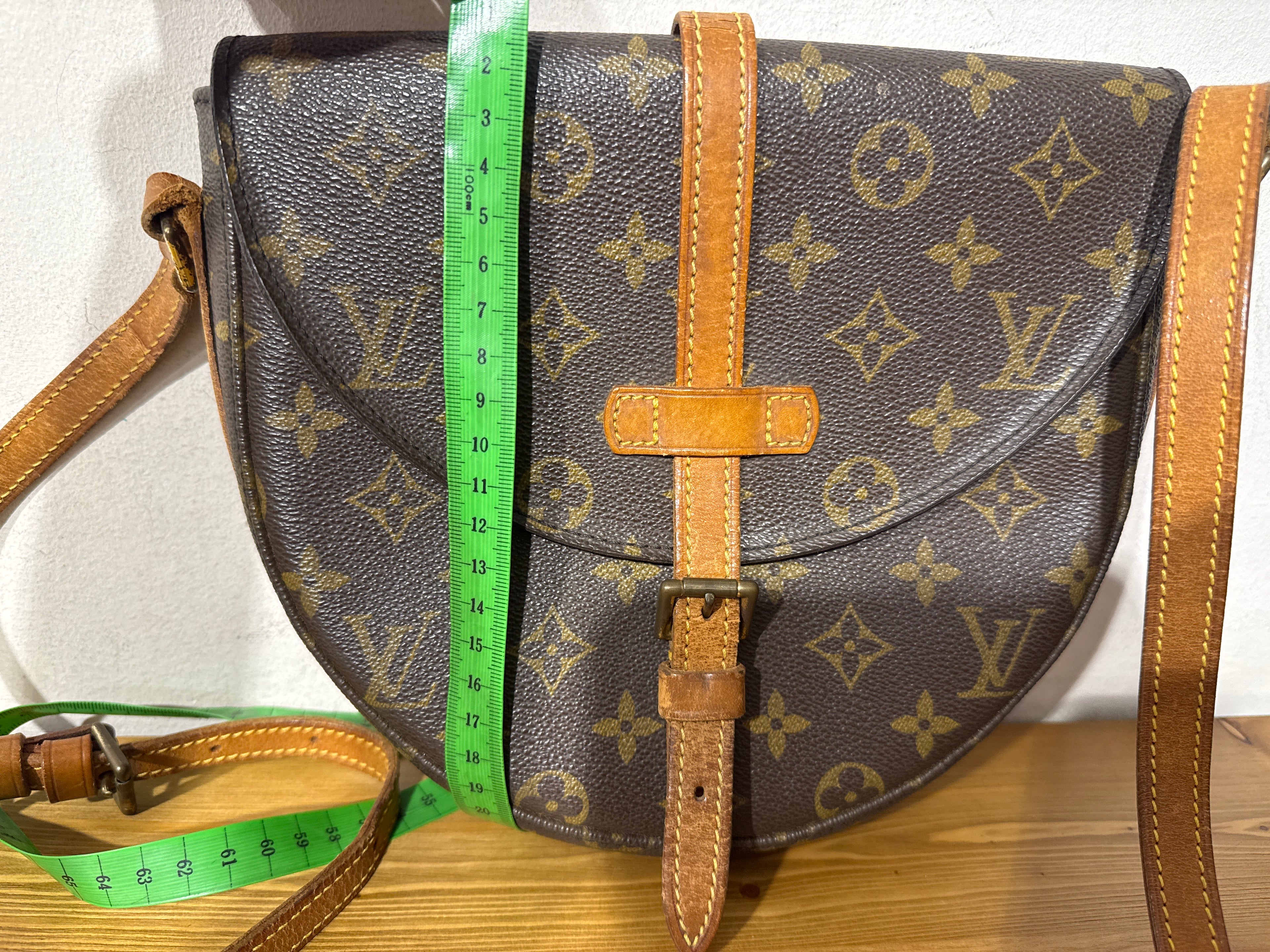 Louis Vuitton Chantilly