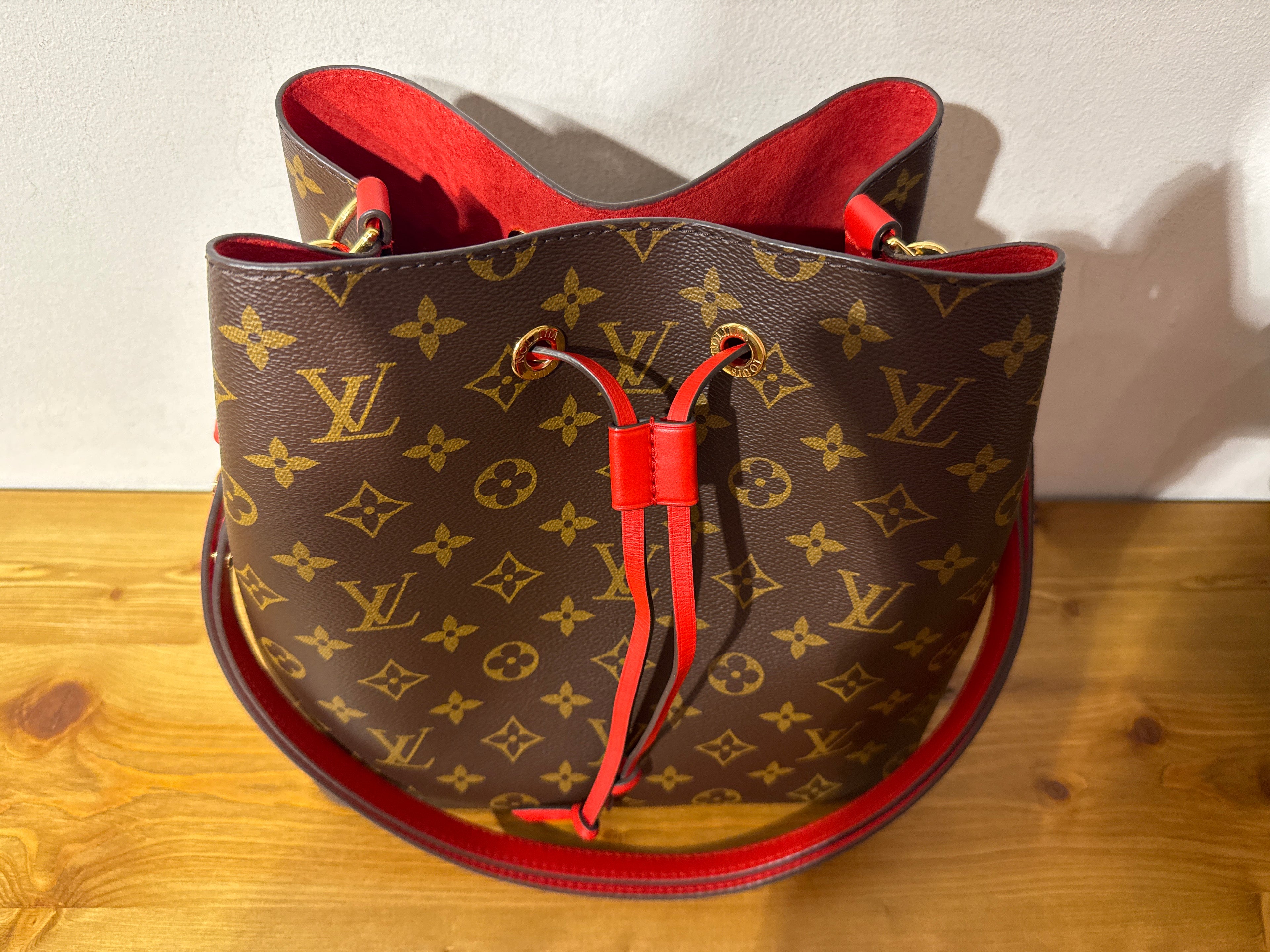 Louis Vuitton NeoNoè