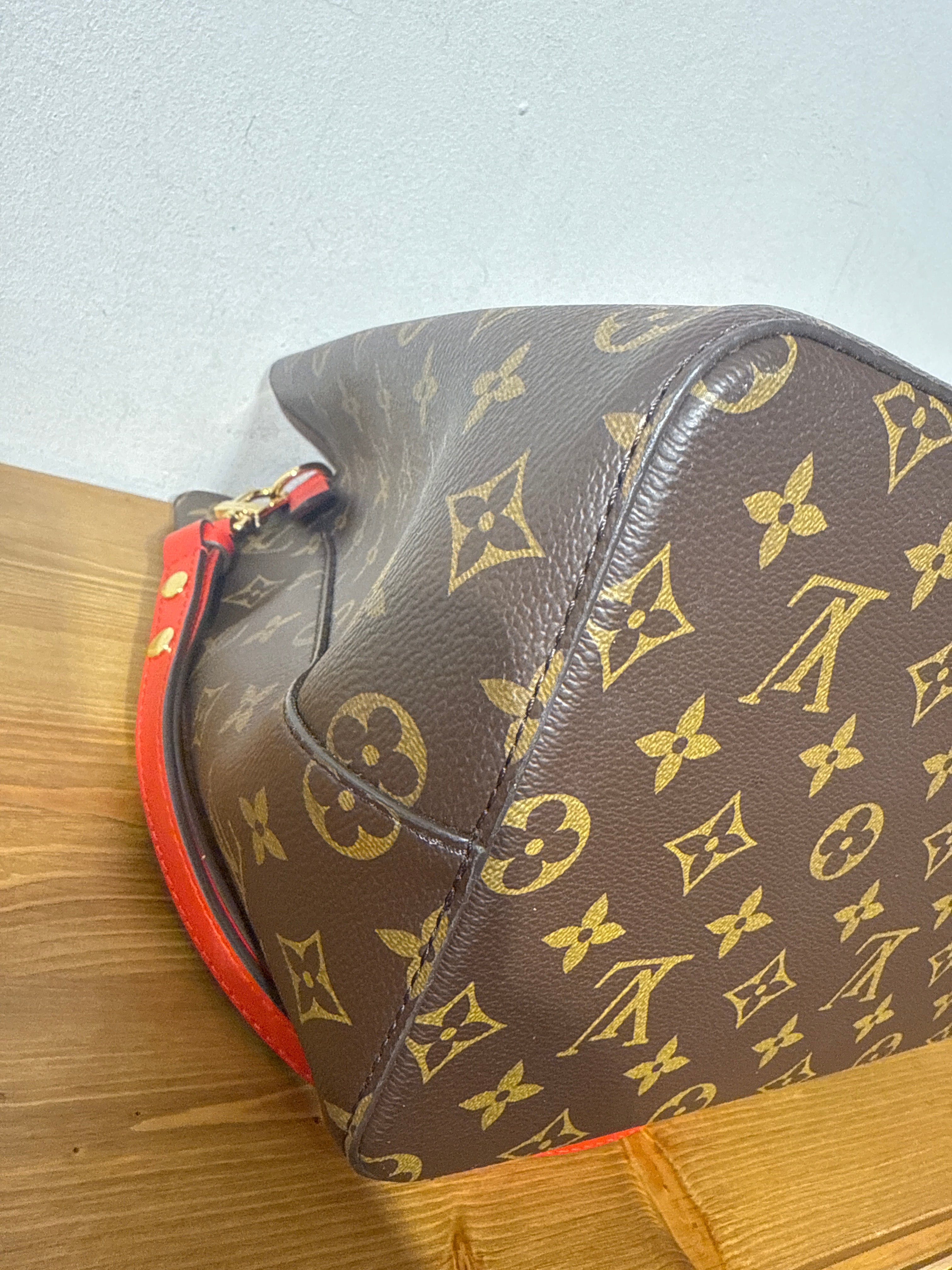 Louis Vuitton NeoNoè