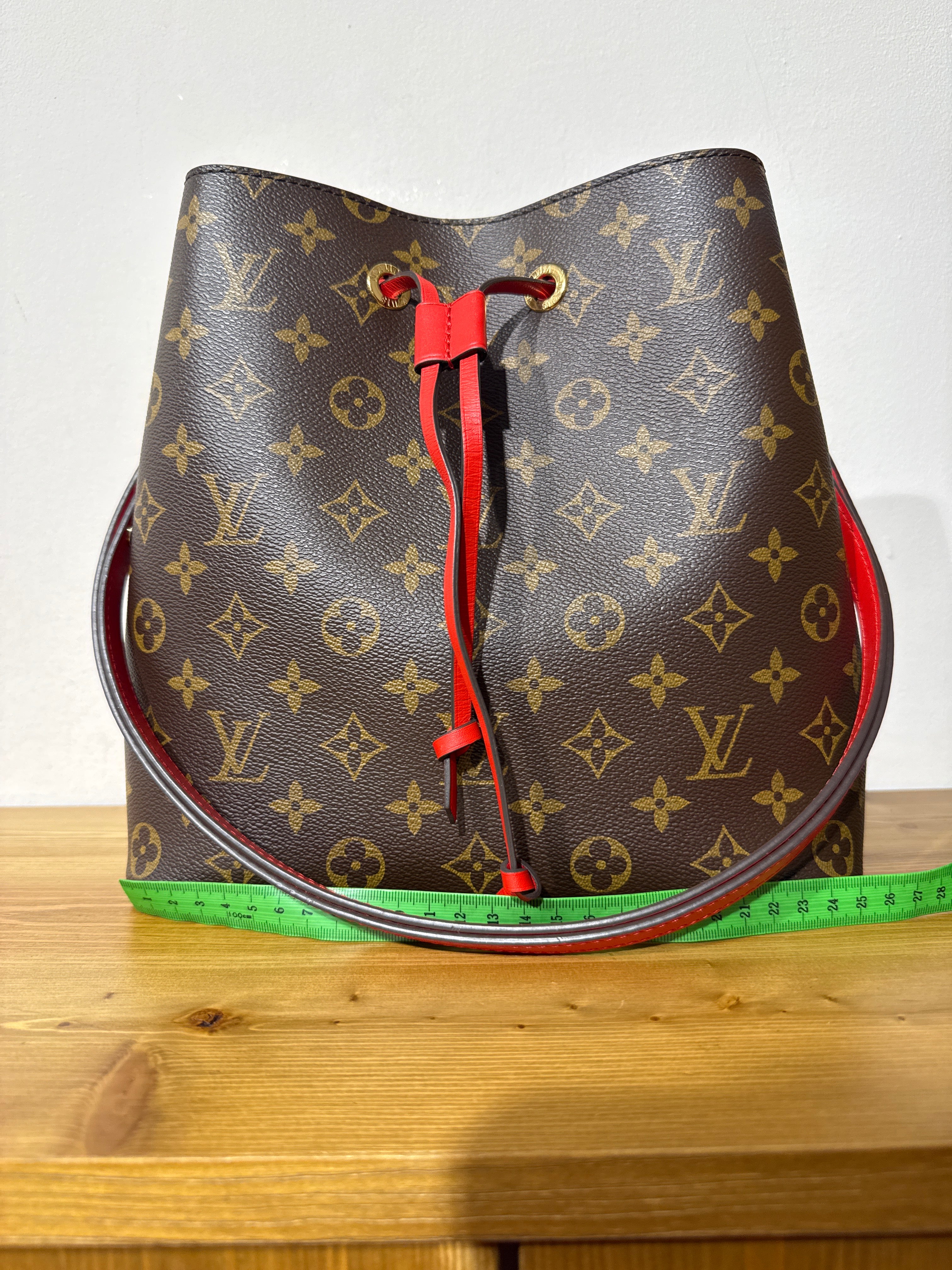 Louis Vuitton NeoNoè