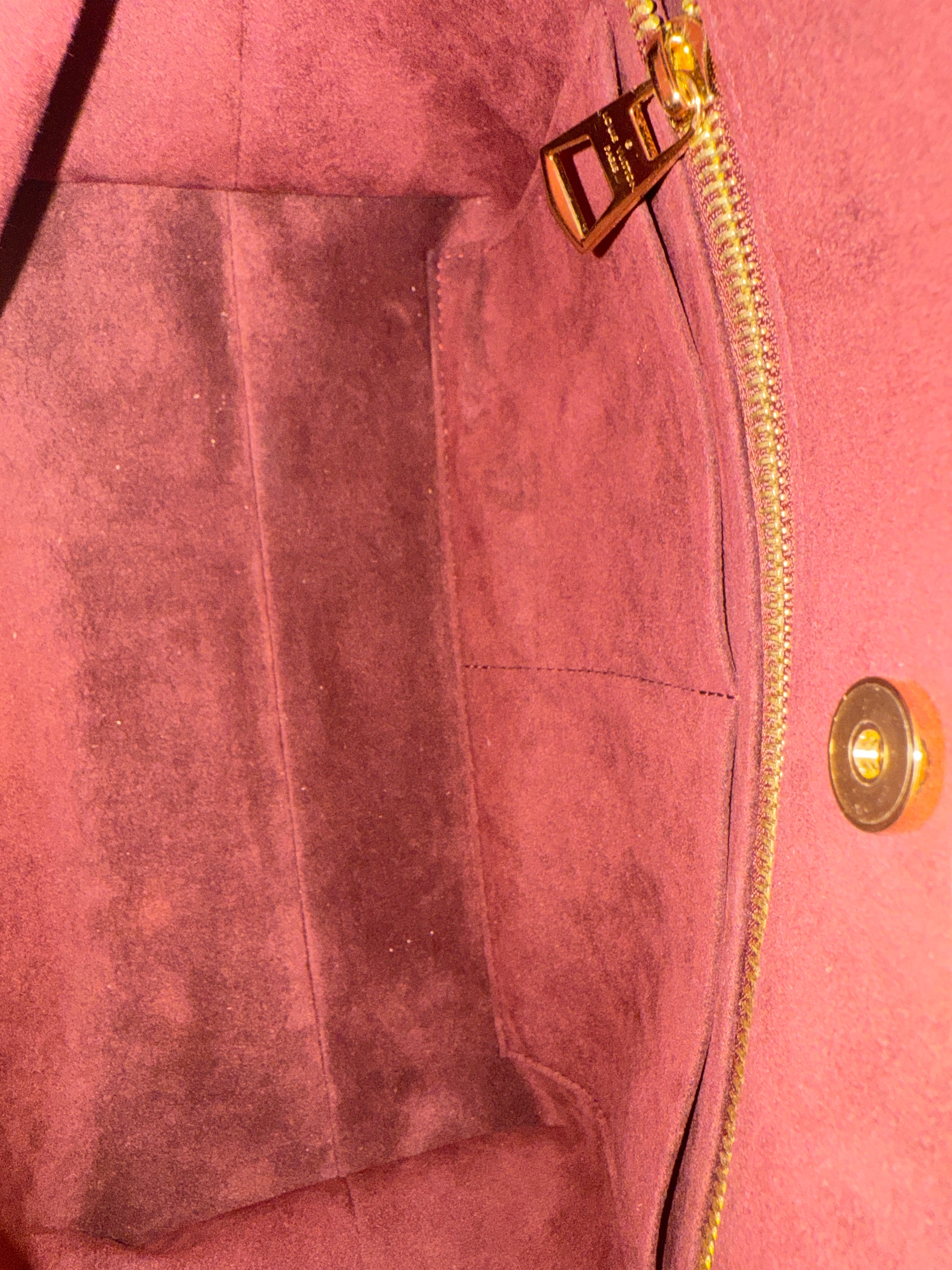 Louis Vuitton Carry All PM