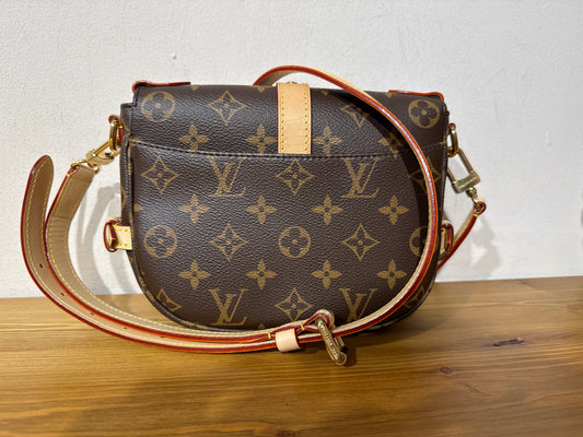 Louis Vuitton Saumur BB