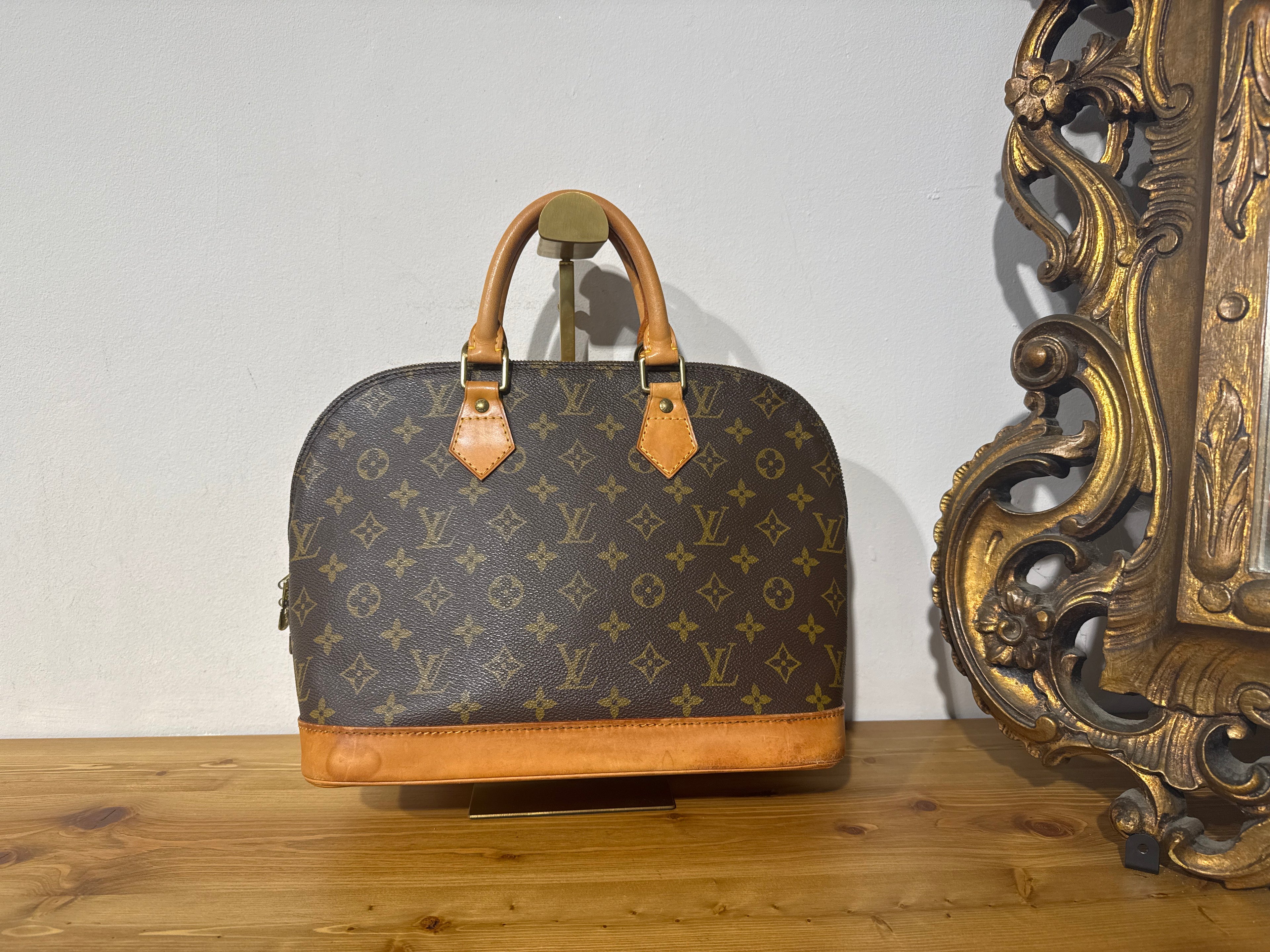 Louis Vuitton Alma Monogram