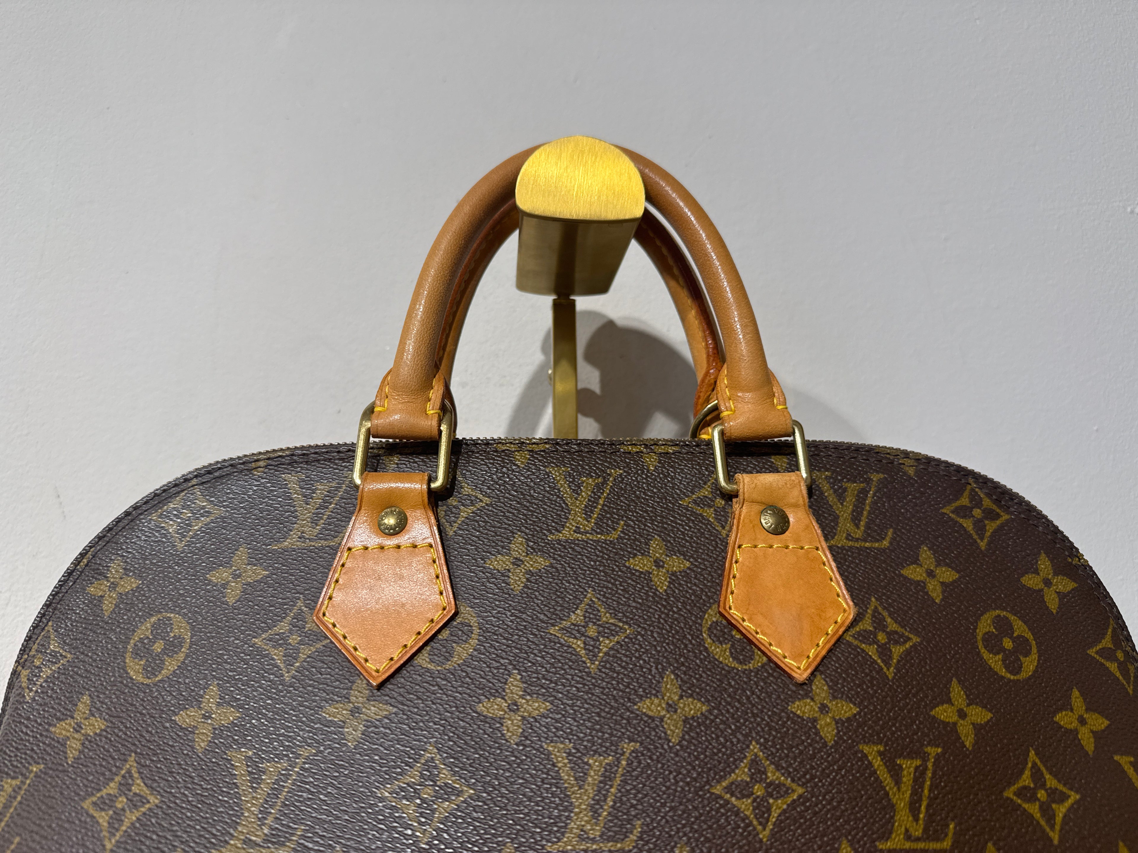 Louis Vuitton Alma Monogram
