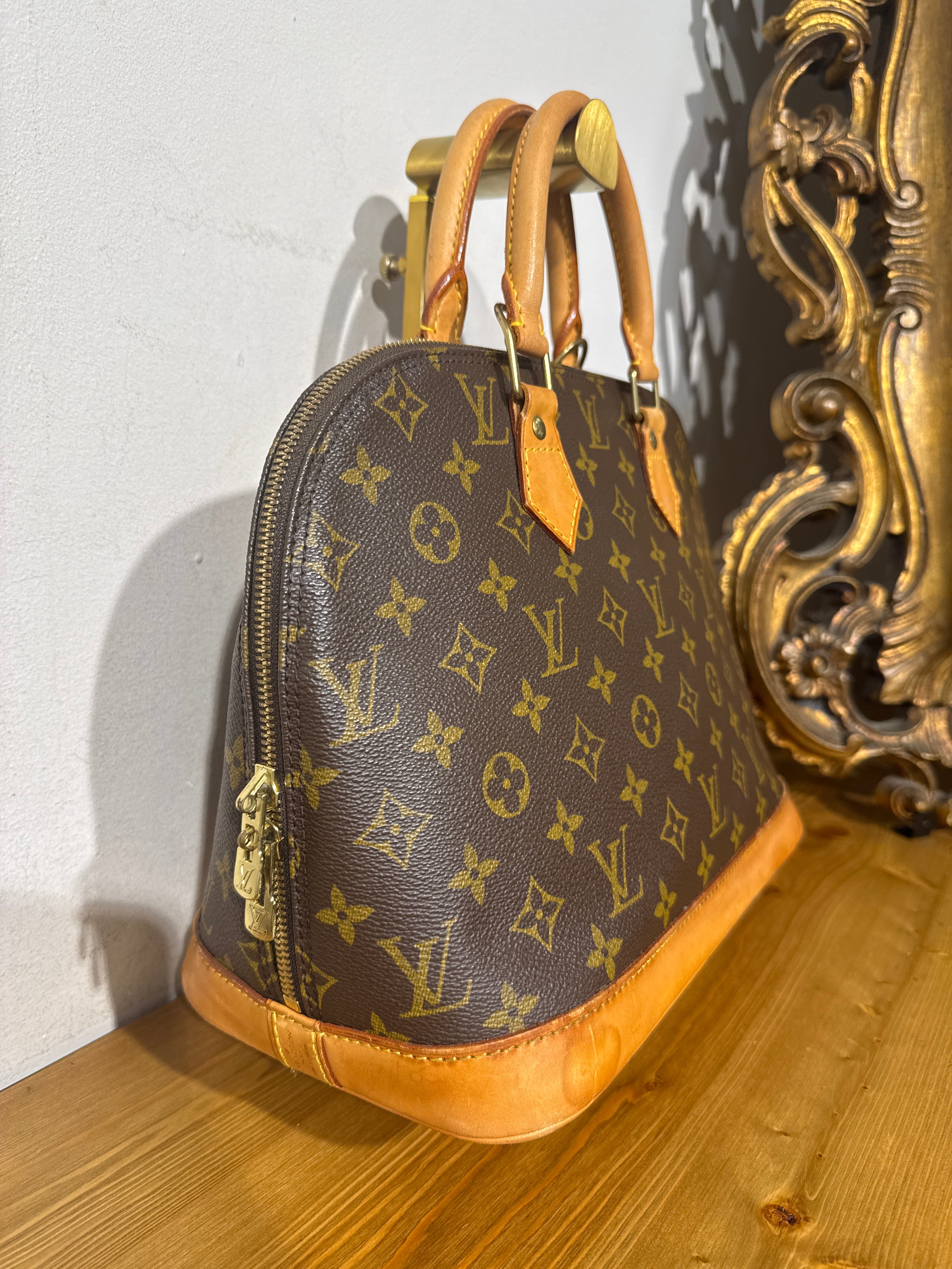 Louis Vuitton Alma Monogram