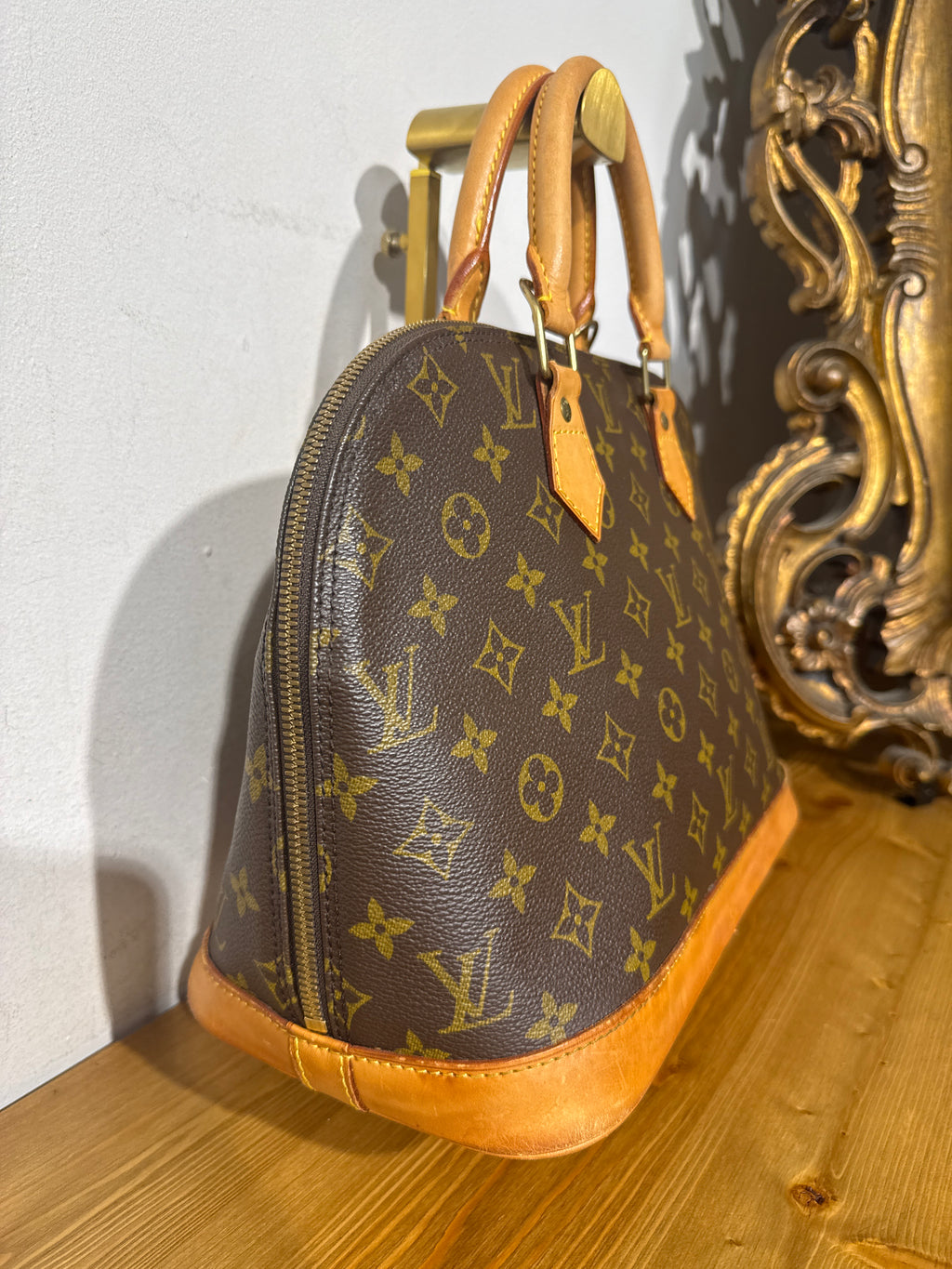 Louis Vuitton Alma Monogram