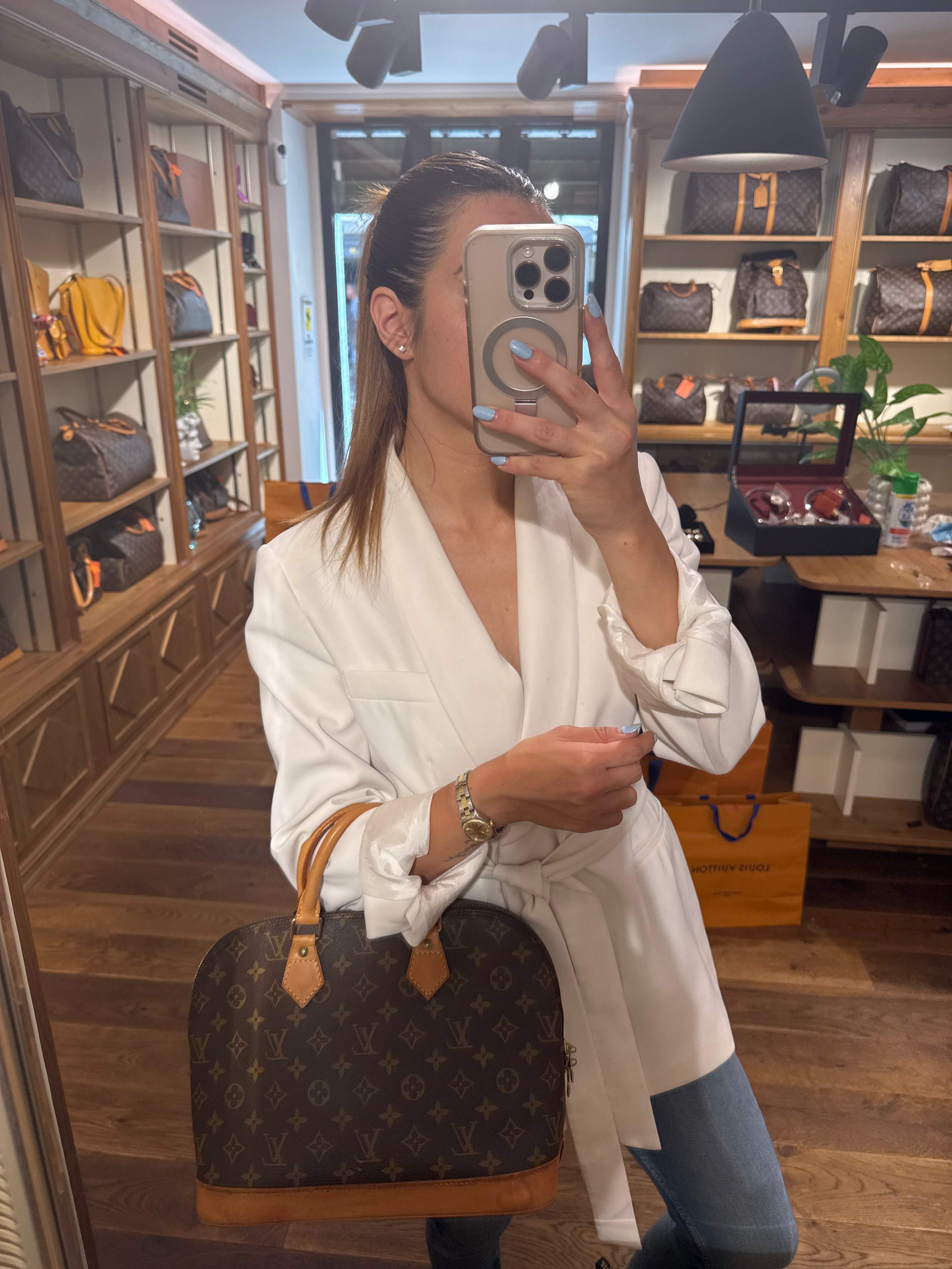 Louis Vuitton Alma Monogram