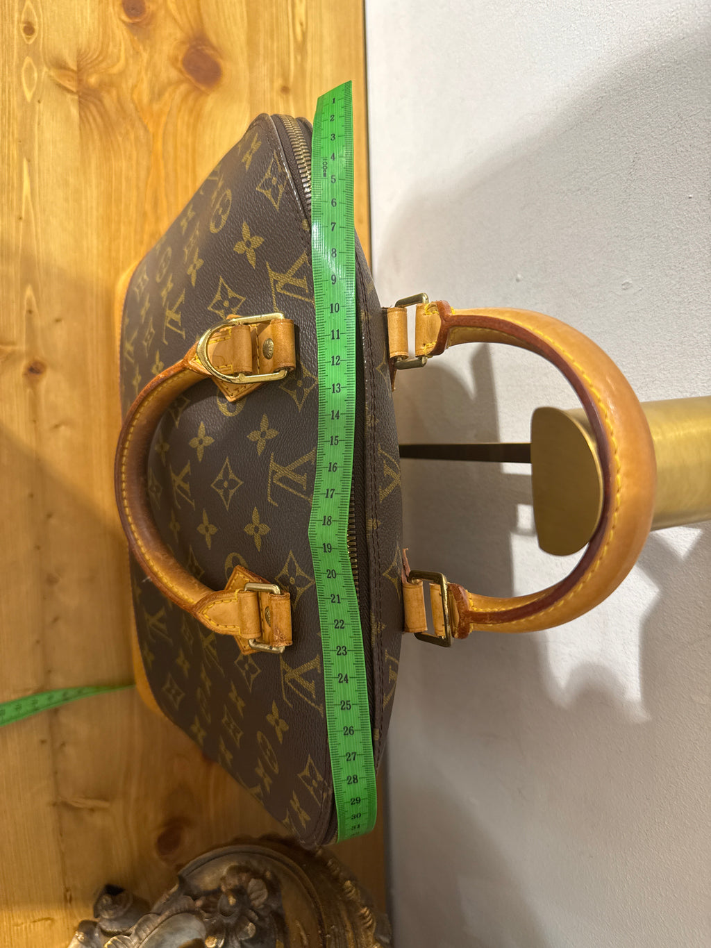 Louis Vuitton Alma Monogram