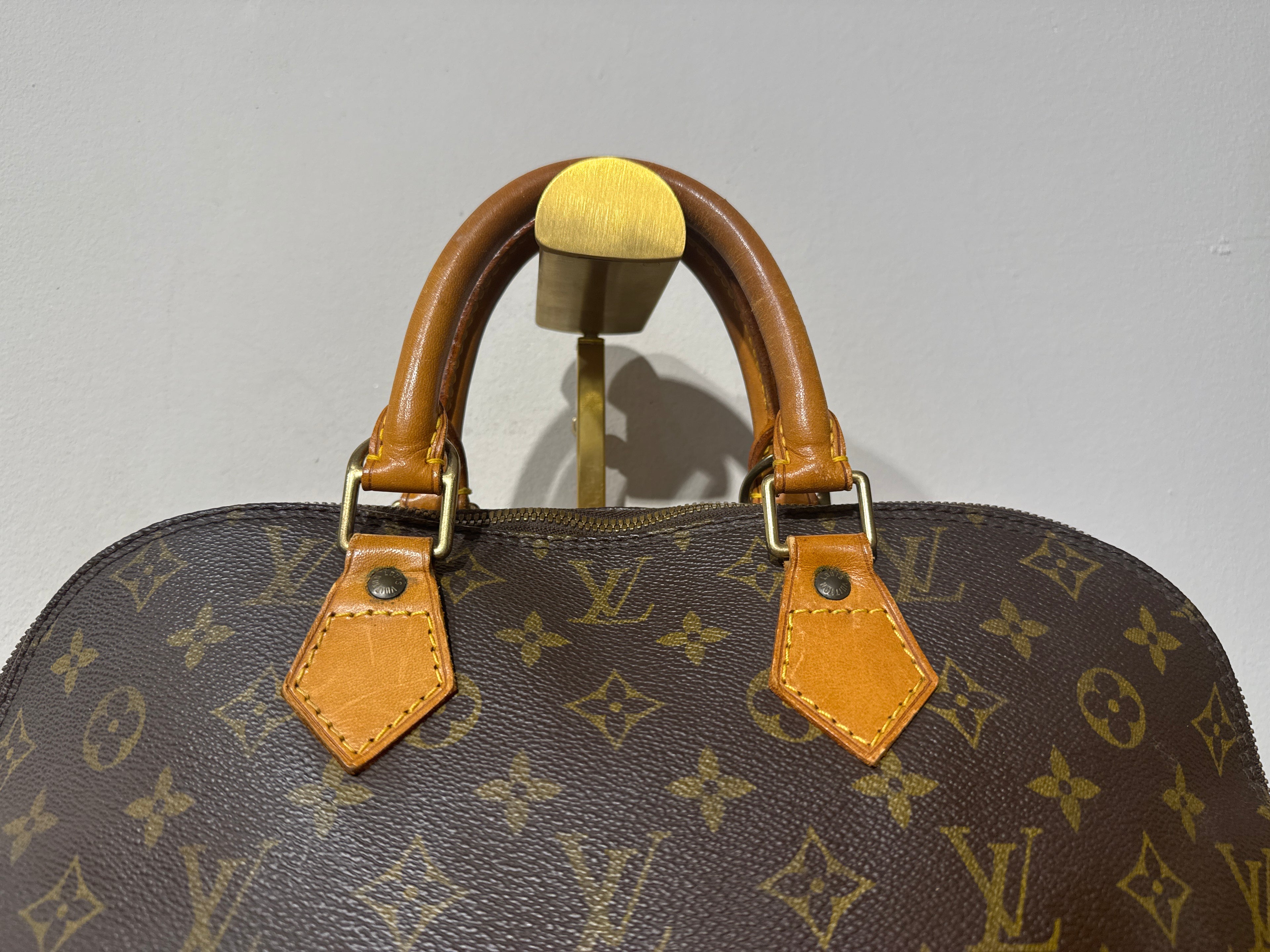 Louis Vuitton Alma Monogram