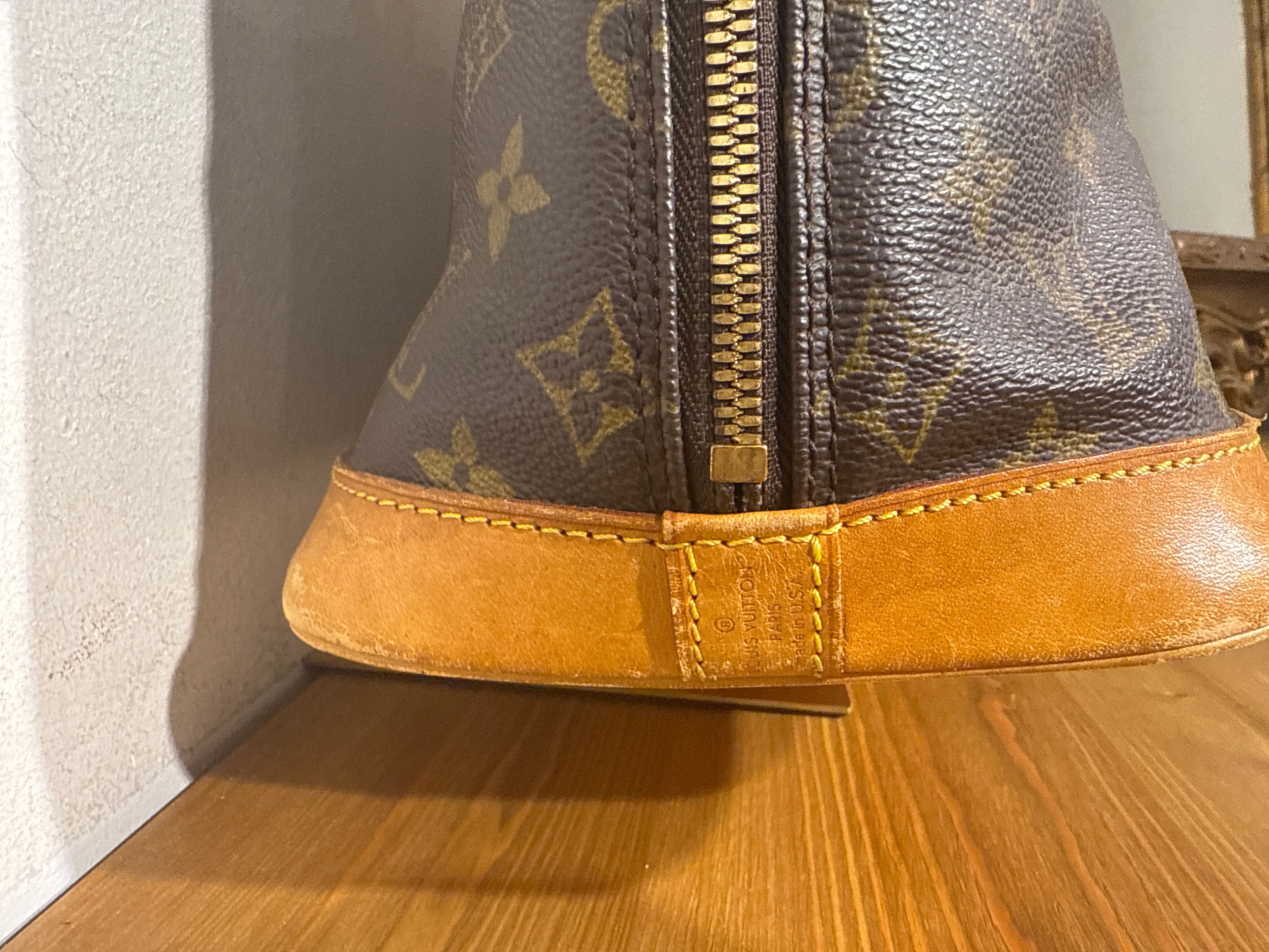 Louis Vuitton Alma Monogram