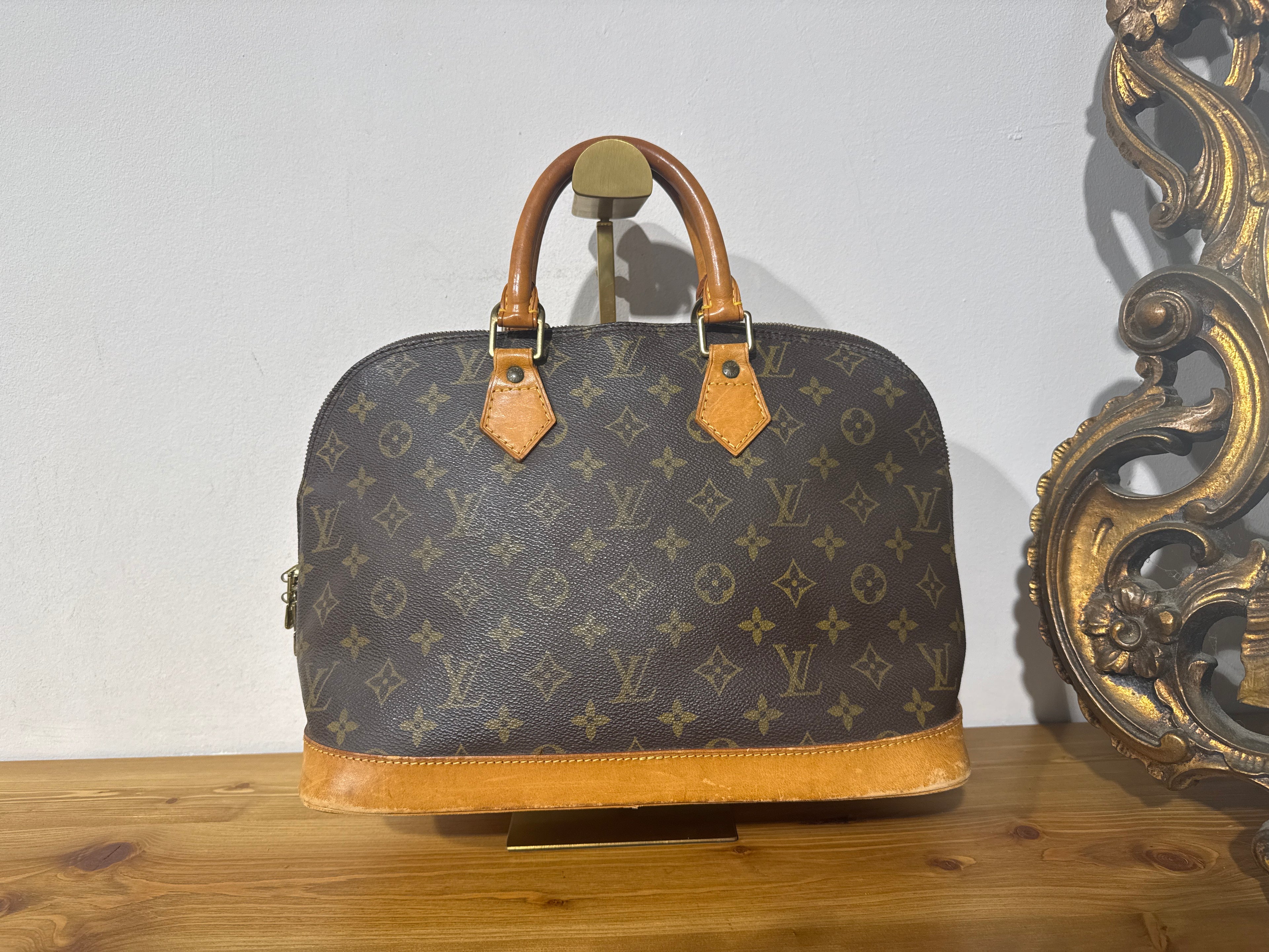 Louis Vuitton Alma Monogram