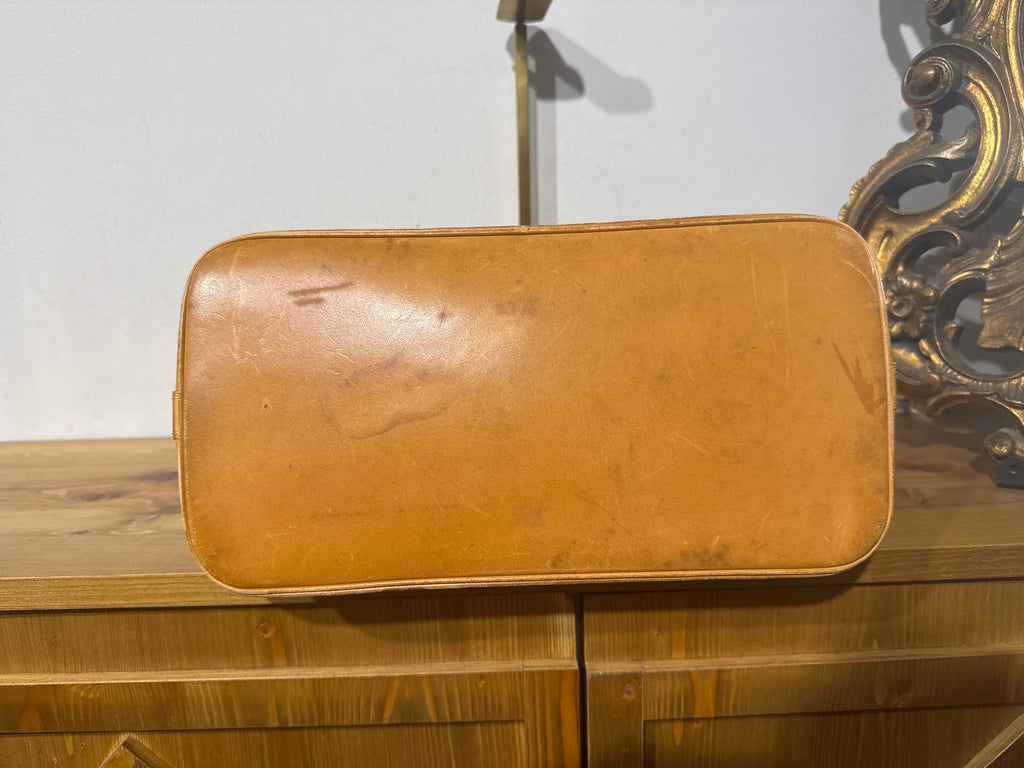 Louis Vuitton Alma Monogram