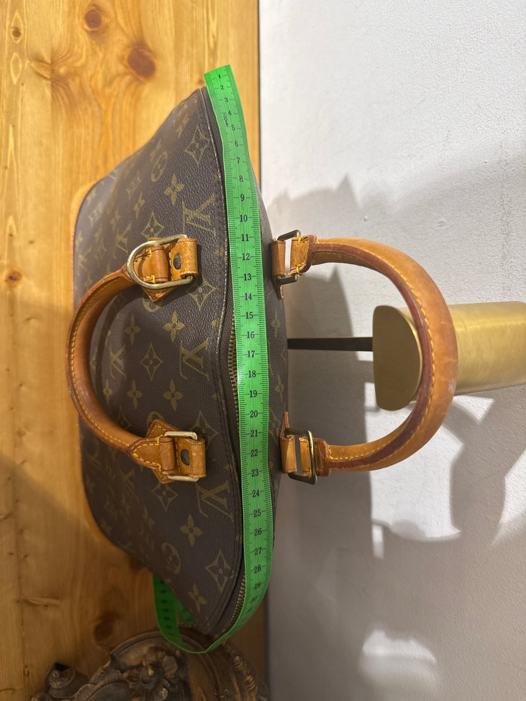 Louis Vuitton Alma Monogram