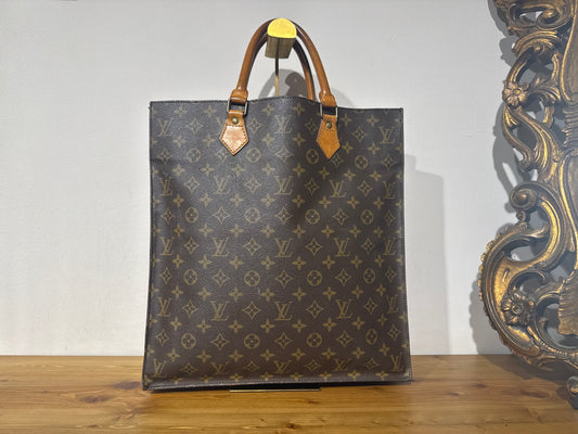 Louis Vuitton Sac Plat