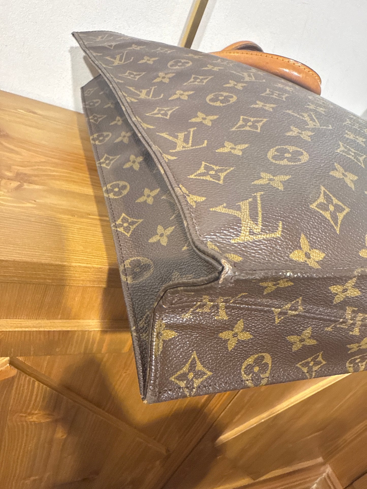 Louis Vuitton Sac Plat