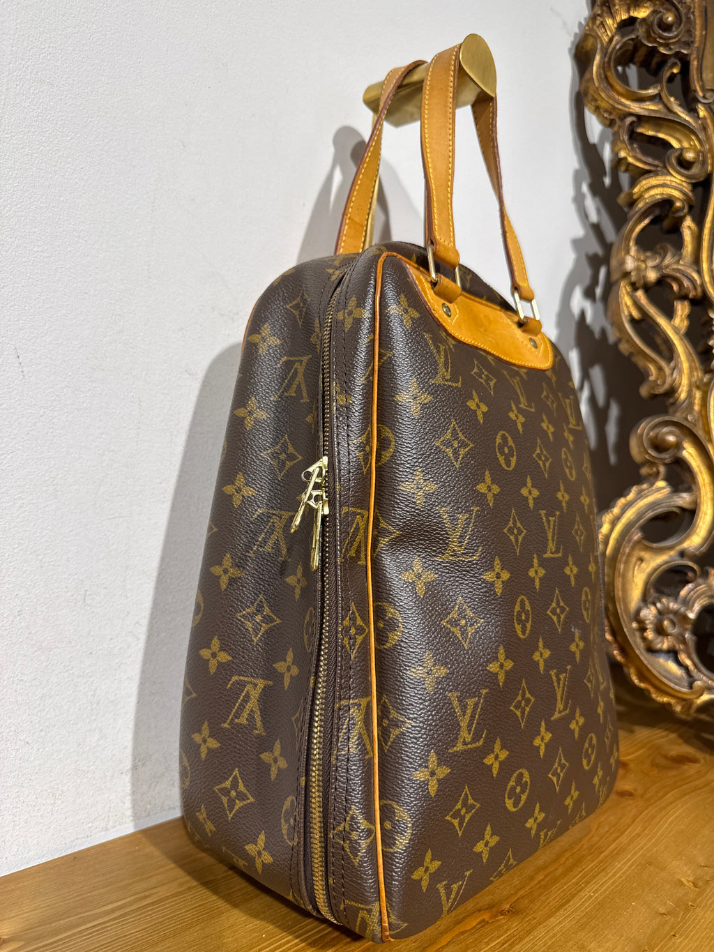 Louis Vuitton Excursion Bag