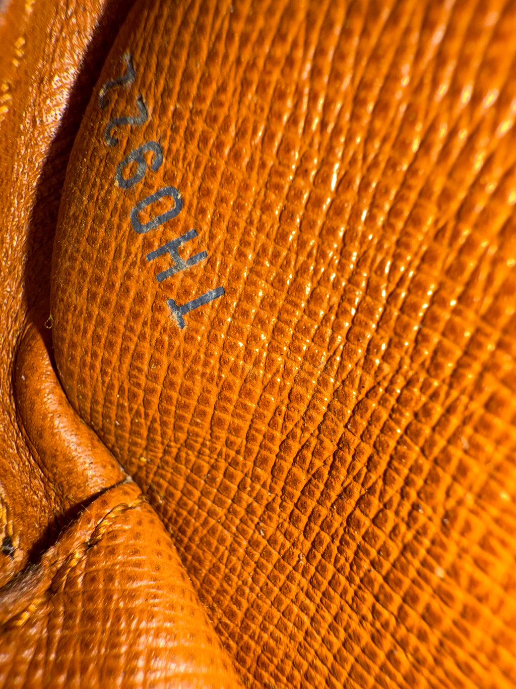 Louis Vuitton Jeune Fille