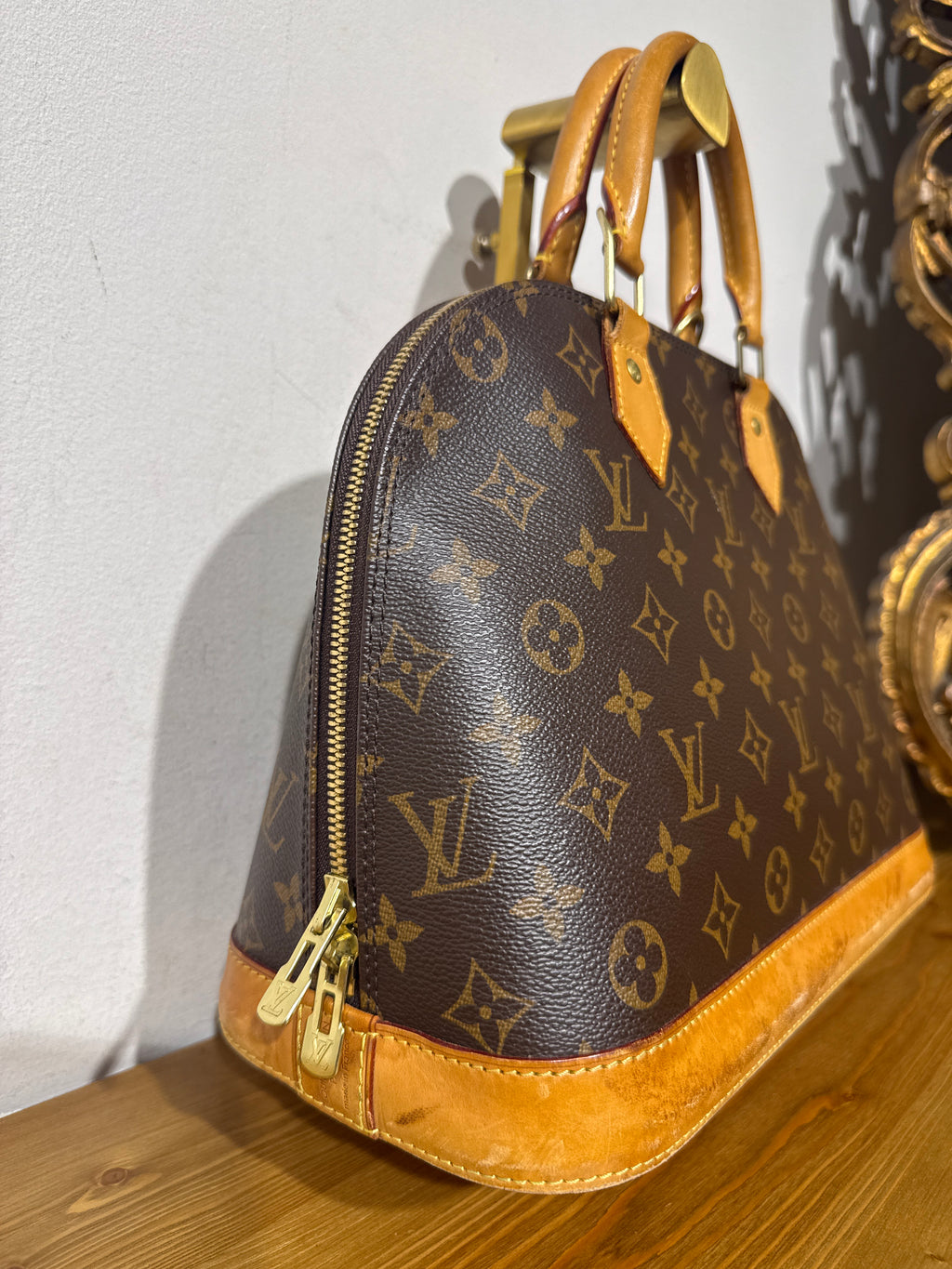 Louis Vuitton Alma Monogram