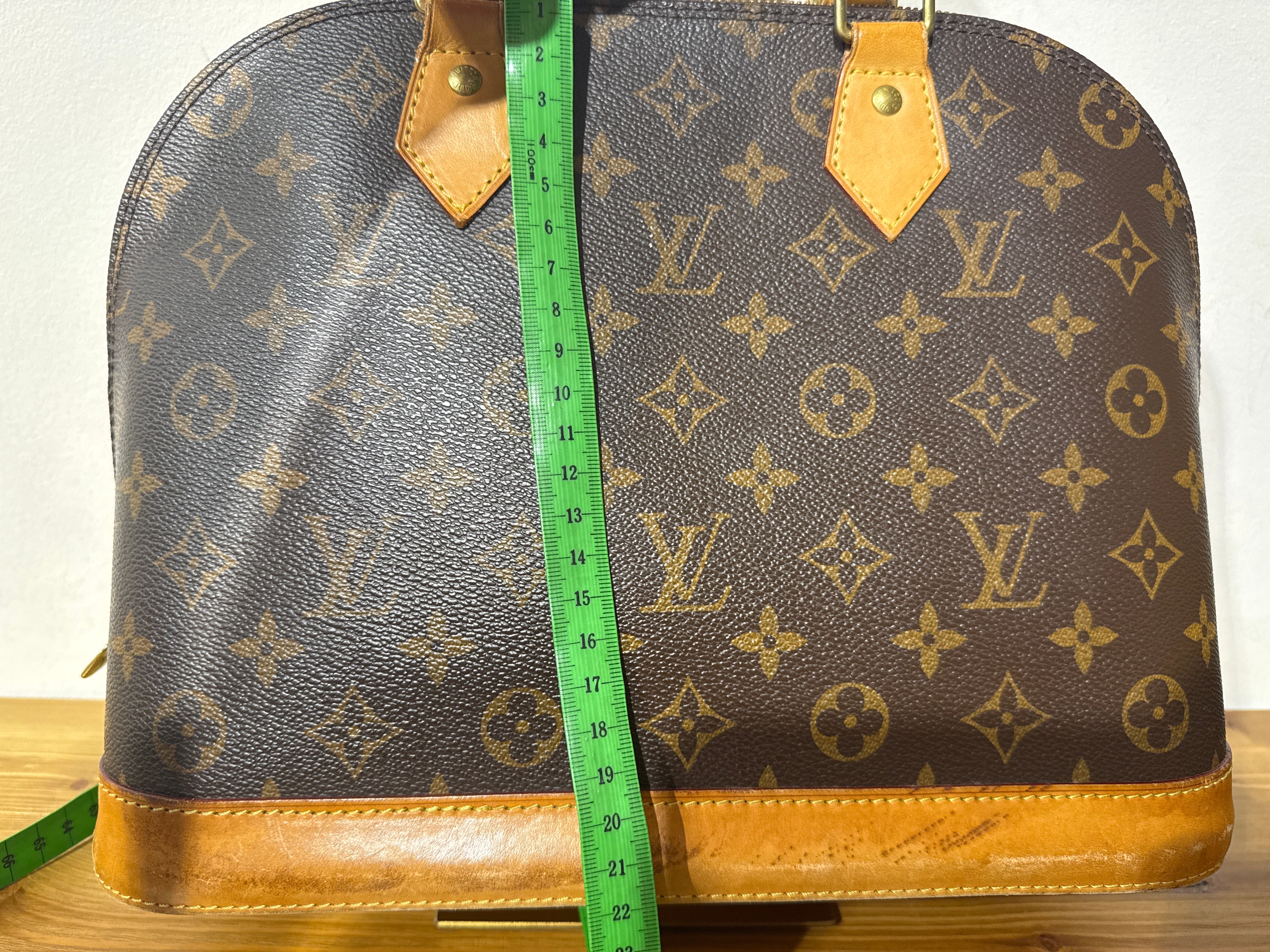 Louis Vuitton Alma Monogram