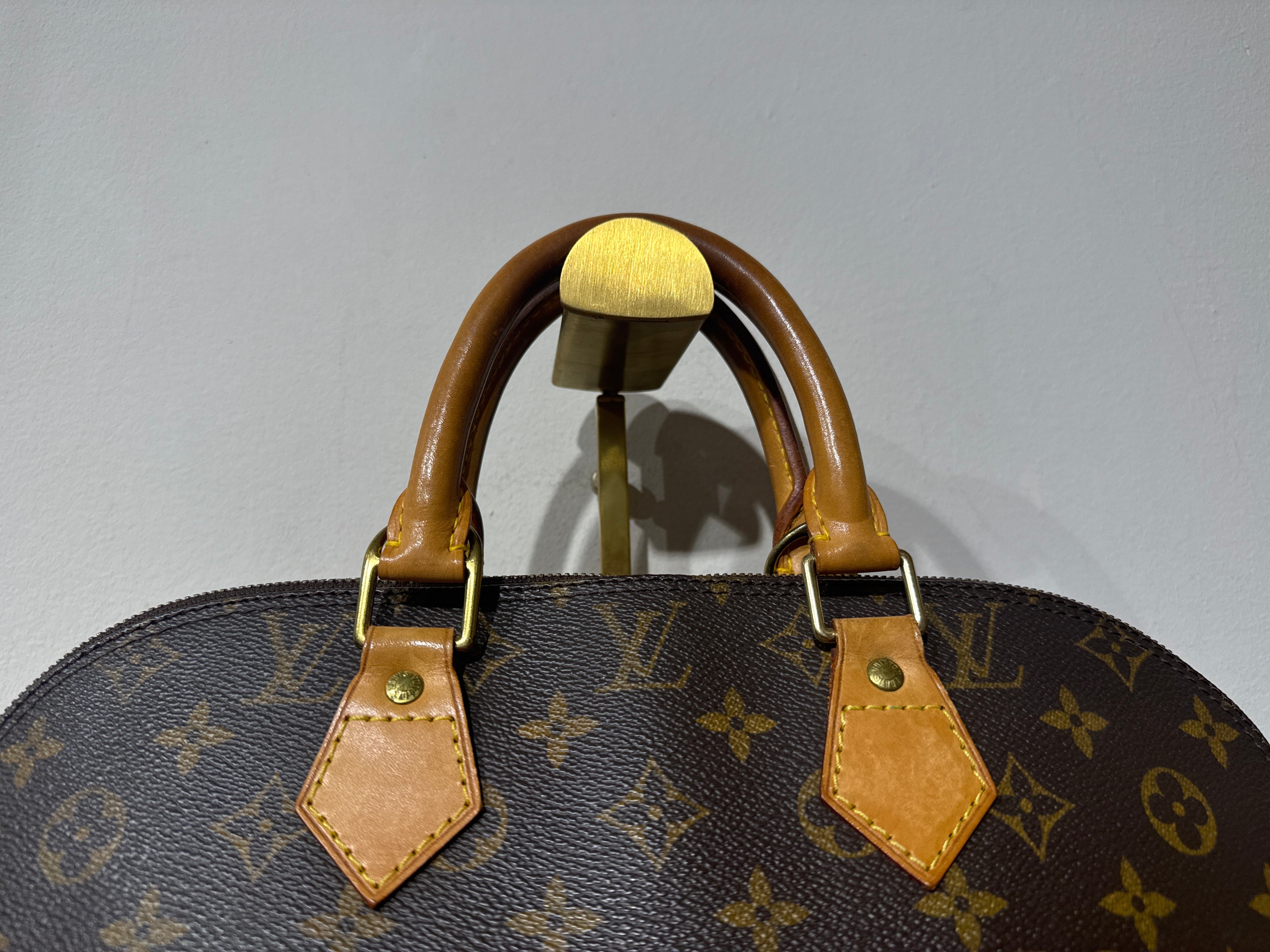 Louis Vuitton Alma Monogram