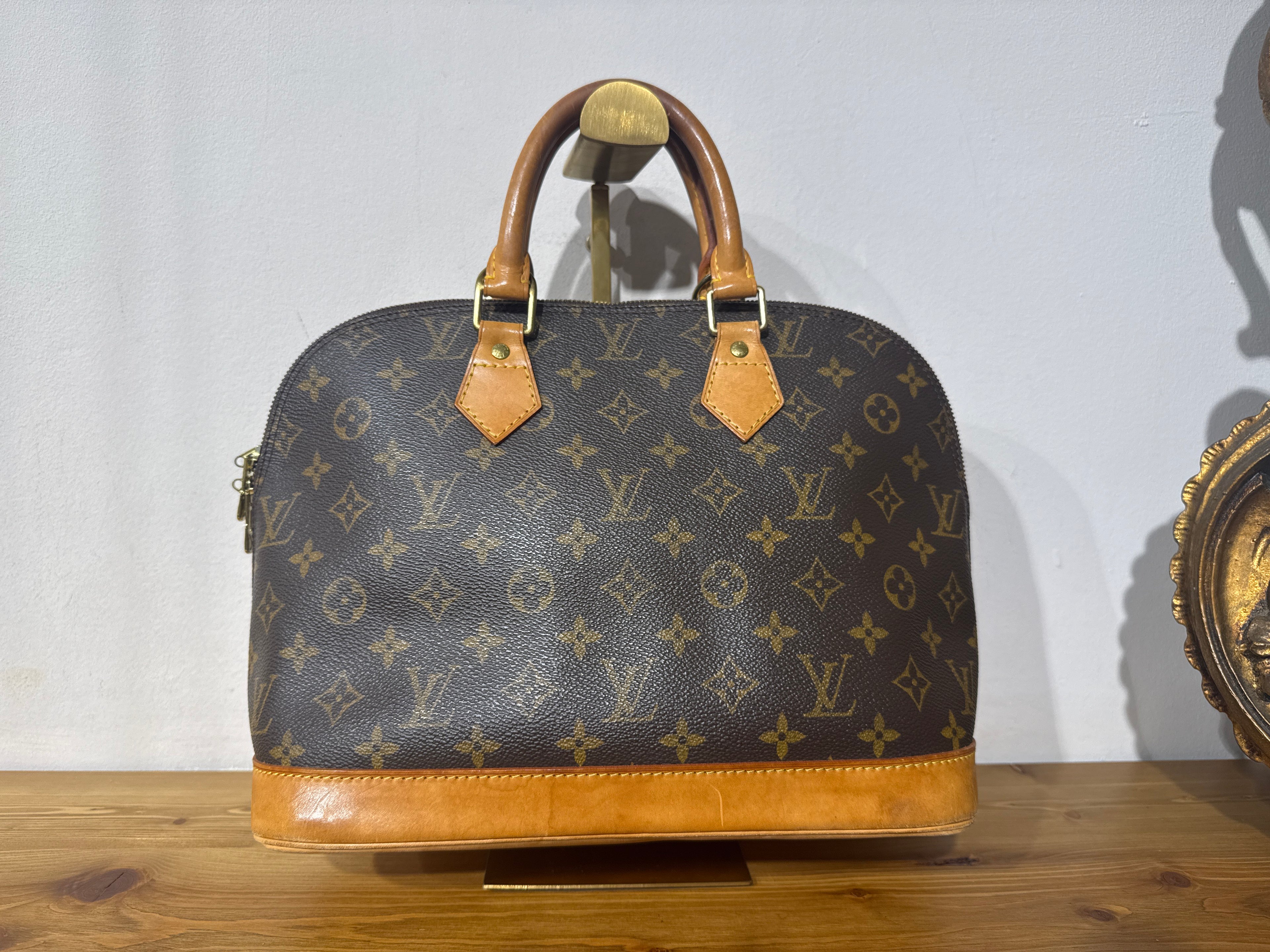 Louis Vuitton Alma Monogram