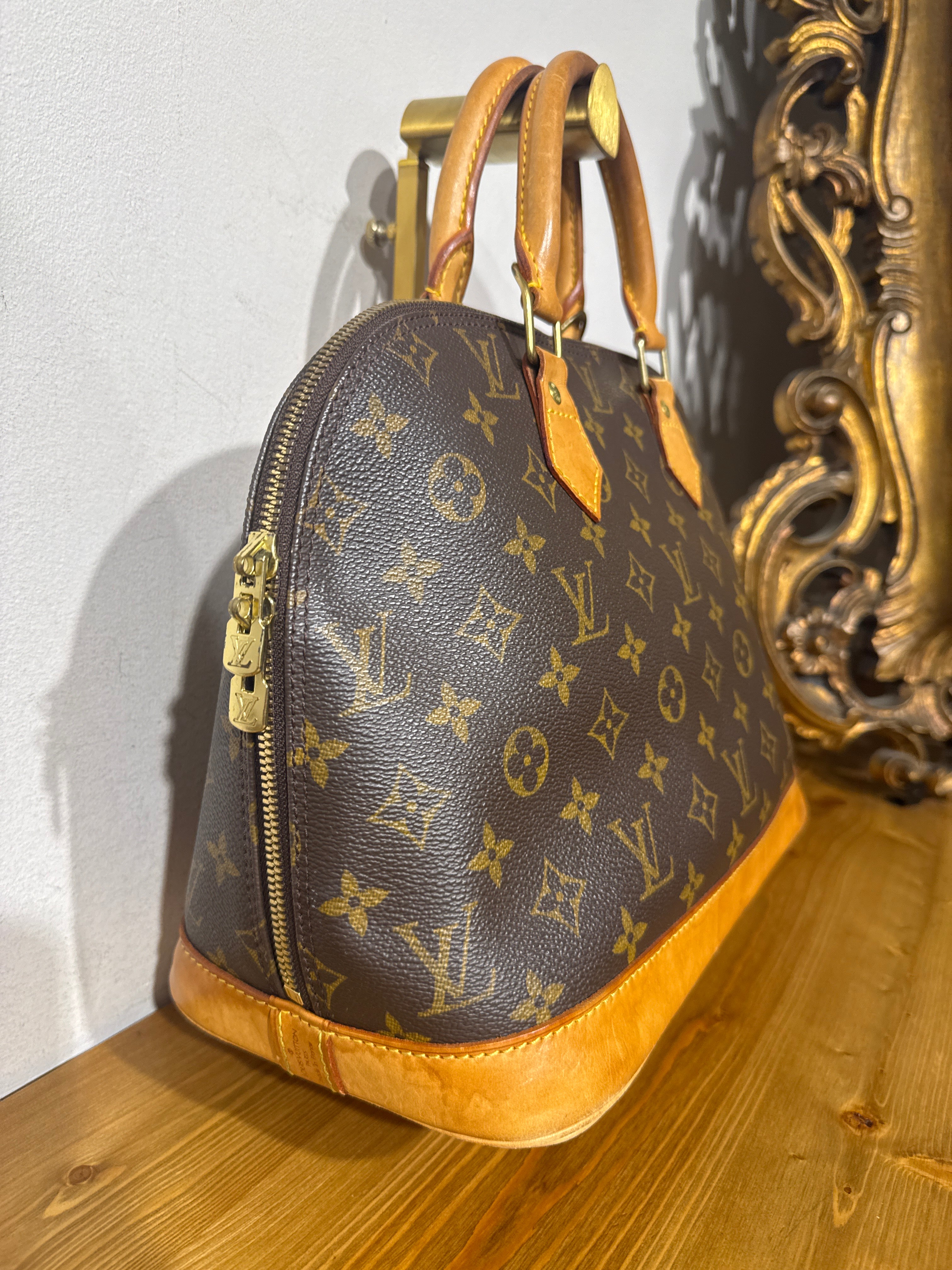 Louis Vuitton Alma Monogram