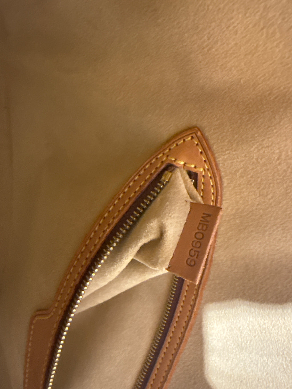 Louis Vuitton Babylone