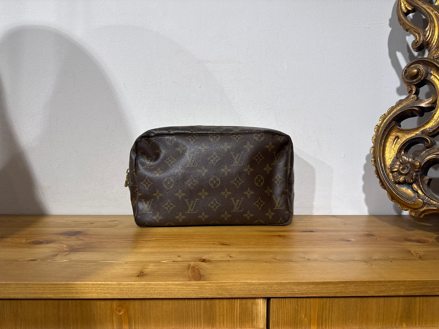 Louis Vuitton Trousse 28