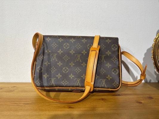 Louis Vuitton Saint German 27